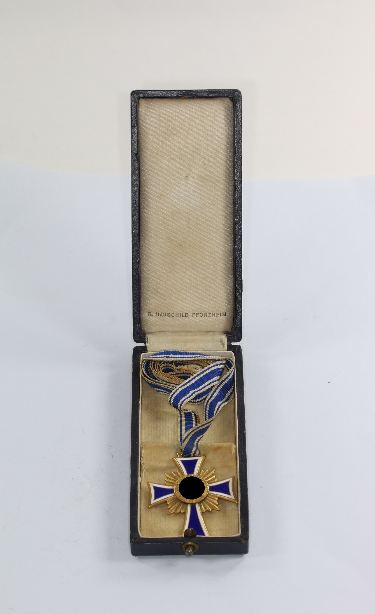 mutterkreuz_in_gold_im_etui_r Mutterkreuz in Gold, im Etui, R. Hauschild – Bild 1