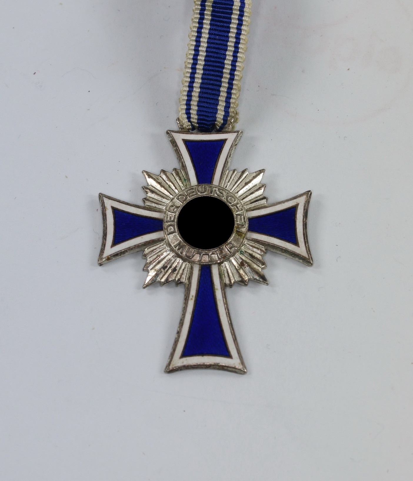 mutterkreuz_in_silber_1__1_4 Mutterkreuz in Silber – Bild 1