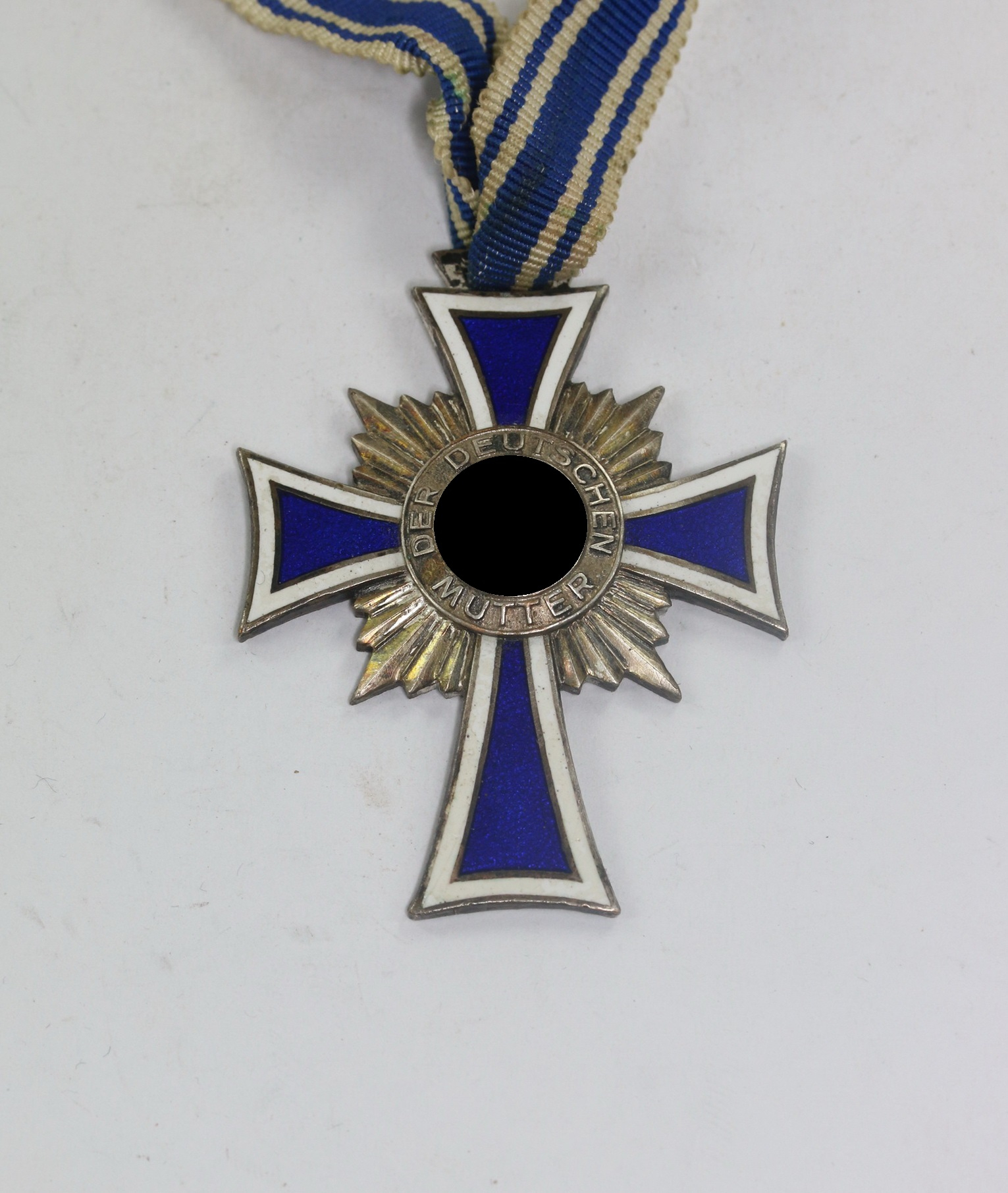 mutterkreuz_in_silber_3__1 Mutterkreuz in Silber – Bild 1