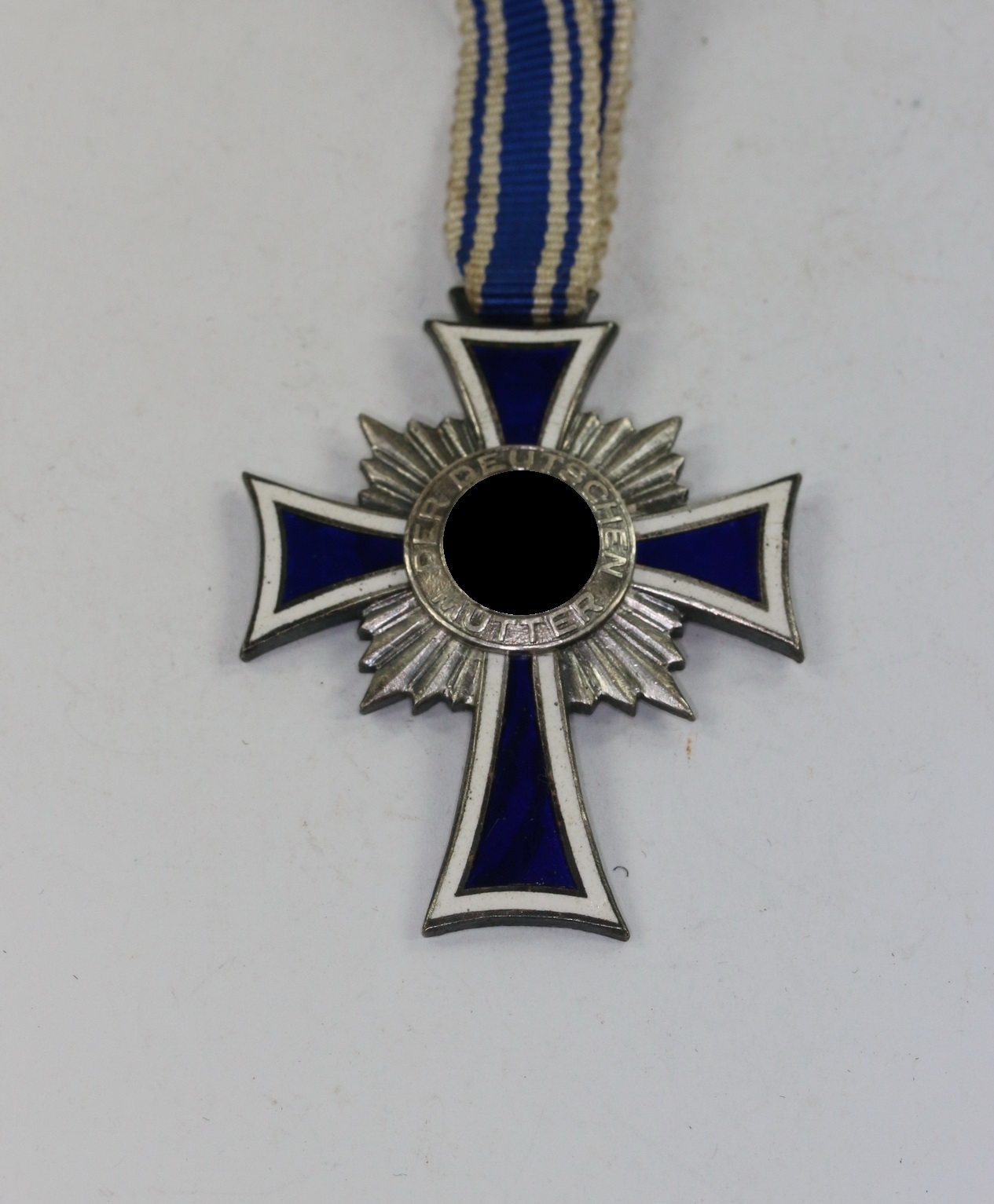 mutterkreuz_in_silber_der_deutschen_mutter_1__1_4 Mutterkreuz in Silber, Der Deutschen Mutter – Bild 1