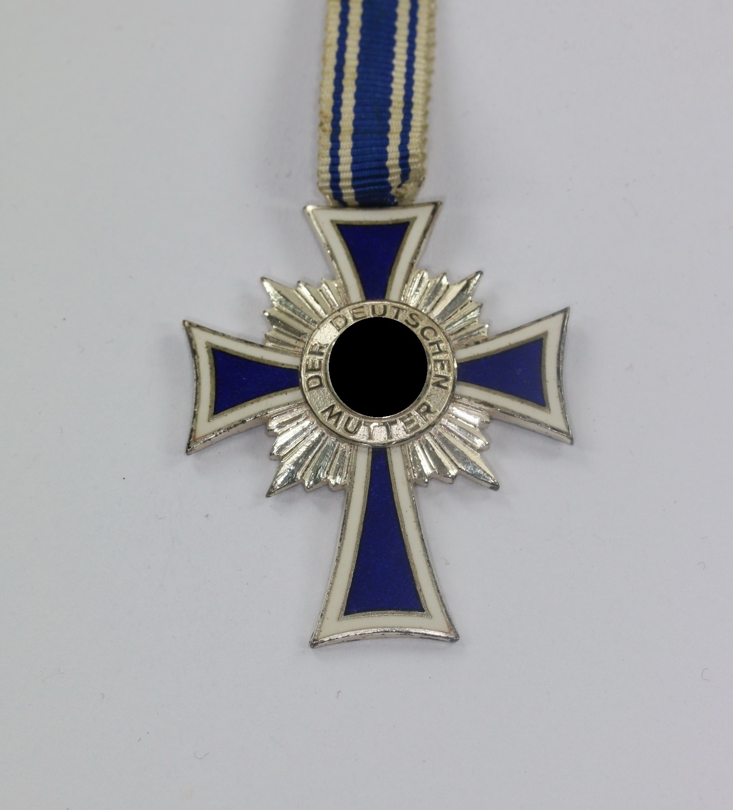 mutterkreuz_in_silber_ehrenkreuz_der_deutschen_mutter_1__1_3 Mutterkreuz in Silber (Ehrenkreuz der Deutschen Mutter) – Bild 1