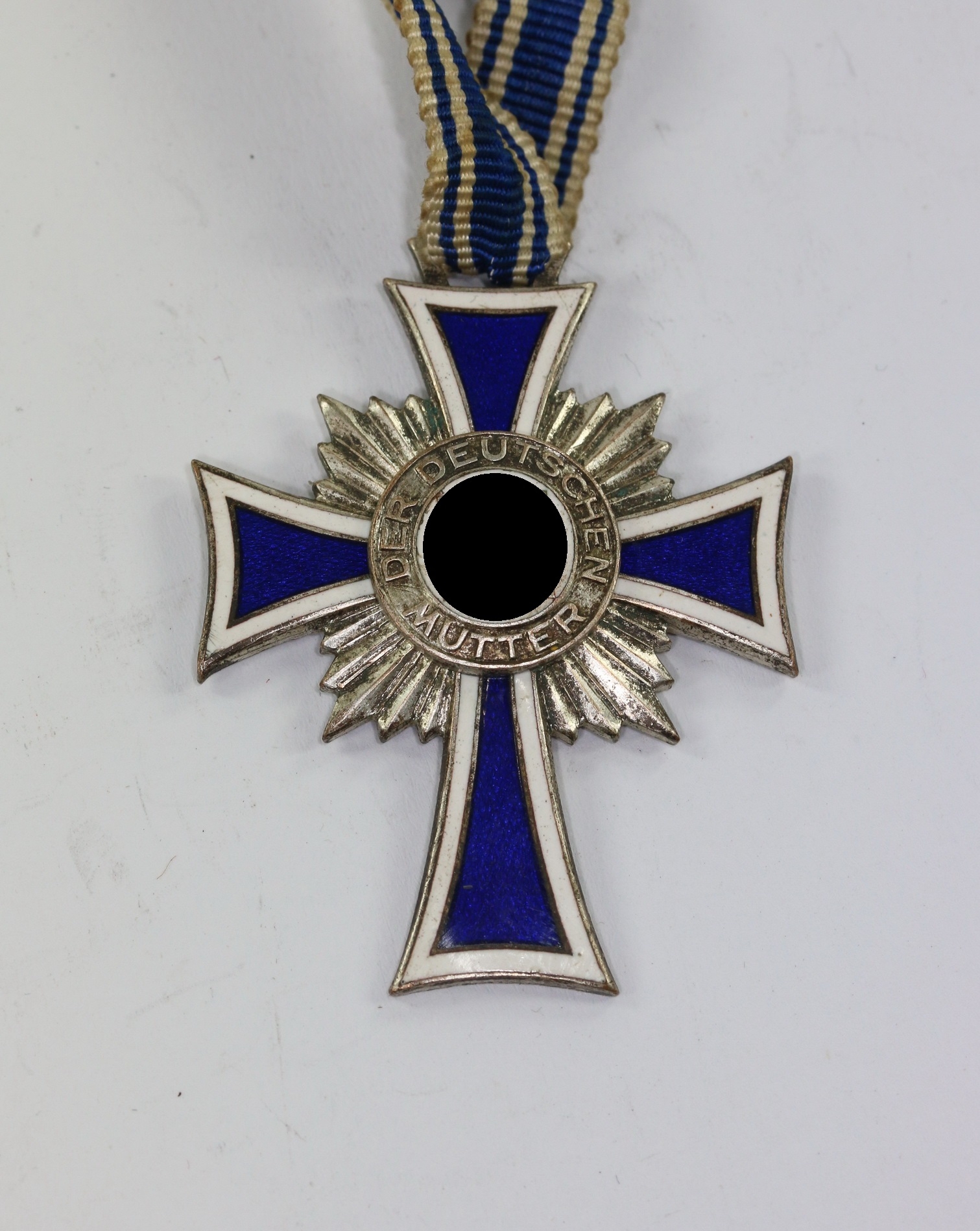 mutterkreuz_silber_1__1 Mutterkreuz in Silber (Ehrenkreuz der Deutschen Mutter) – Bild 1