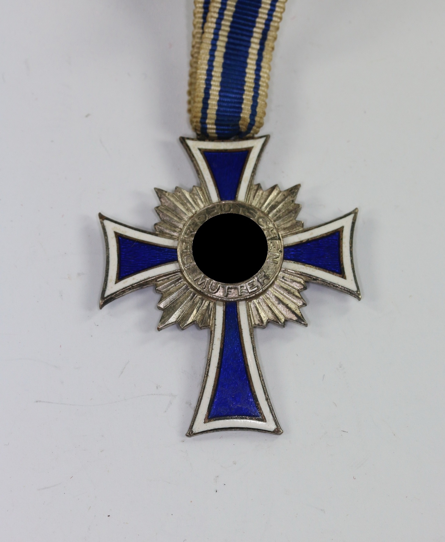 mutterkreuz_silber_1__1_2 Mutterkreuz in Silber, "Der Deutschen Mutter" – Bild 1