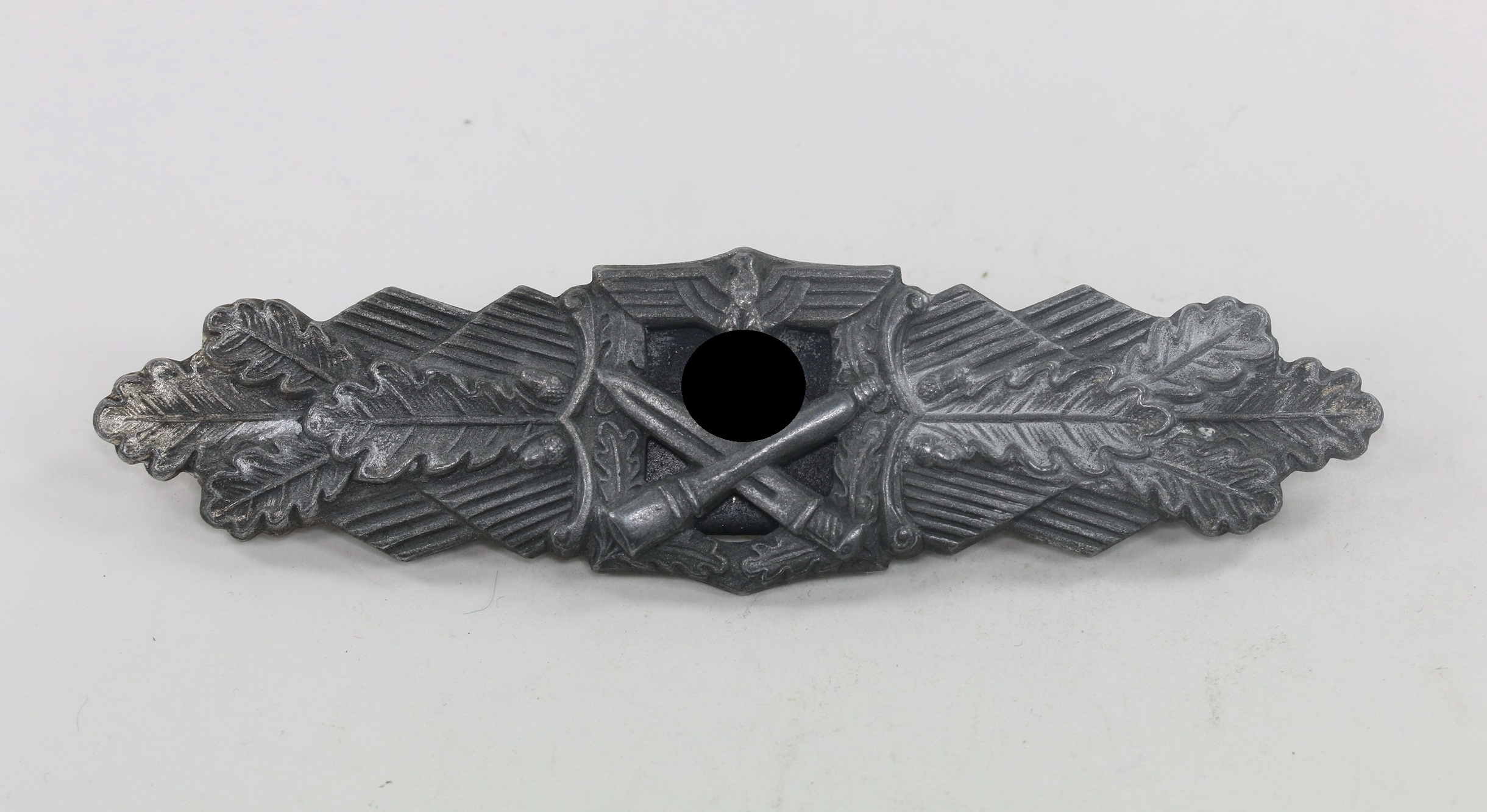 nahkampfspange_in_silber_hst Nahkampfspange in Silber, Hst. R.S. (Rudolf Souval, Wien) – Bild 1