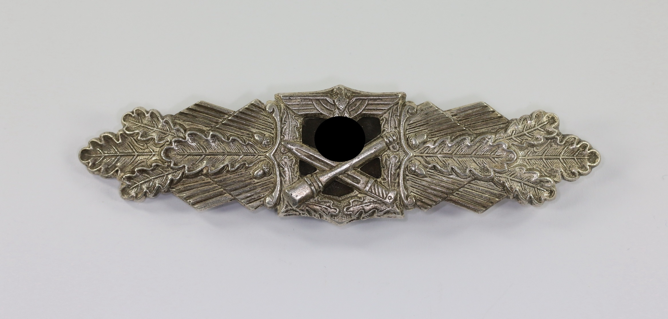 nahkampfspange_silber_hersteller_fll_friedrich_linden_l_denscheid_2 Nahkampfspange in Silber, Hst. FLL (2. Modell) – Bild 1