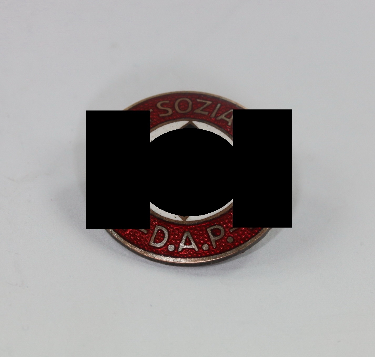  NSDAP Parteiabzeichen, Hst. RZM M1/66 (Fritz Kohm, Pforzheim) – Bild 1