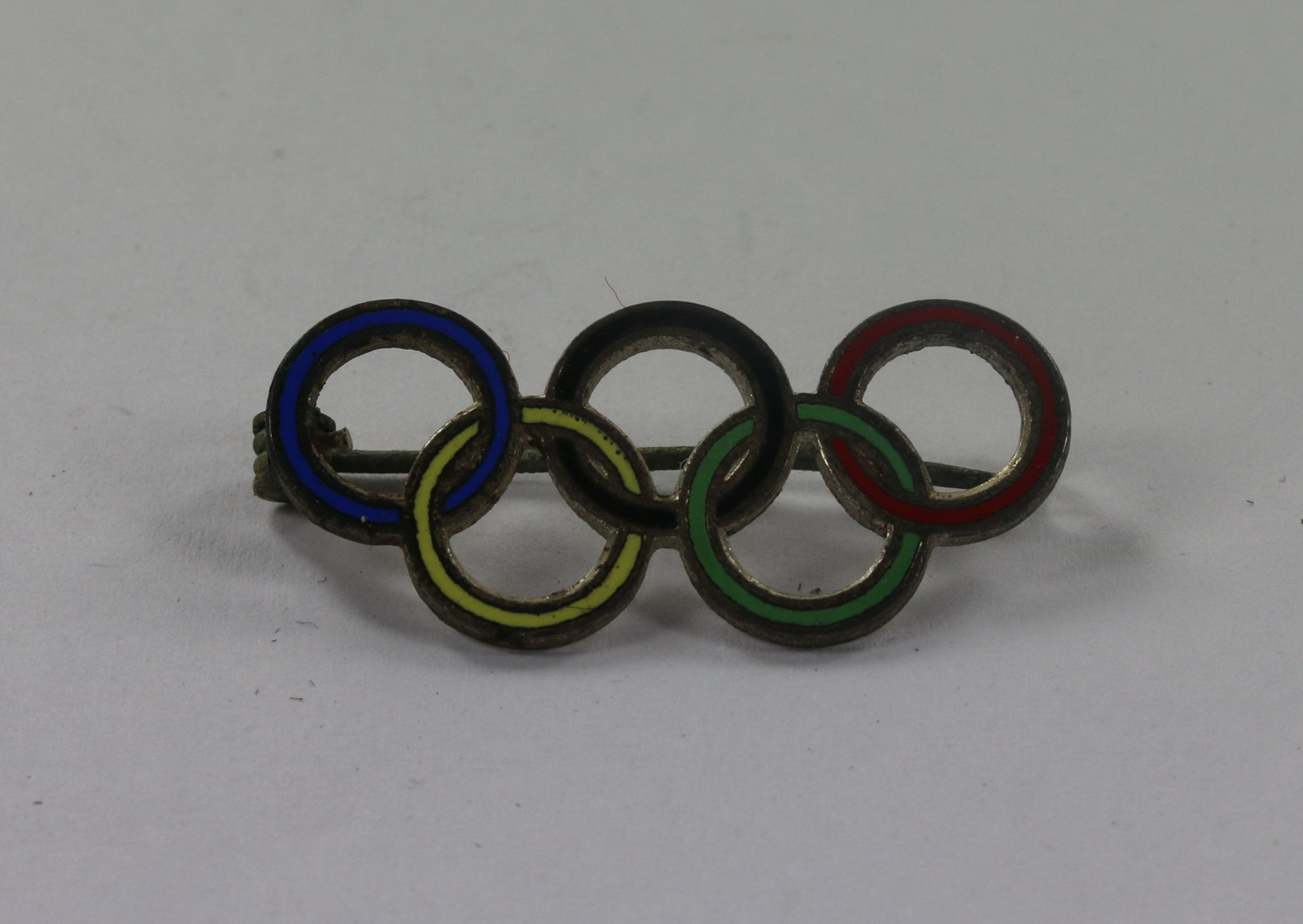 olympiade_1936_berlin_olympische_ringe_als_abzeichen_ges Olympiade 1936 Berlin, Olympische Ringe als Abzeichen Ges. Gesch. – Bild 1