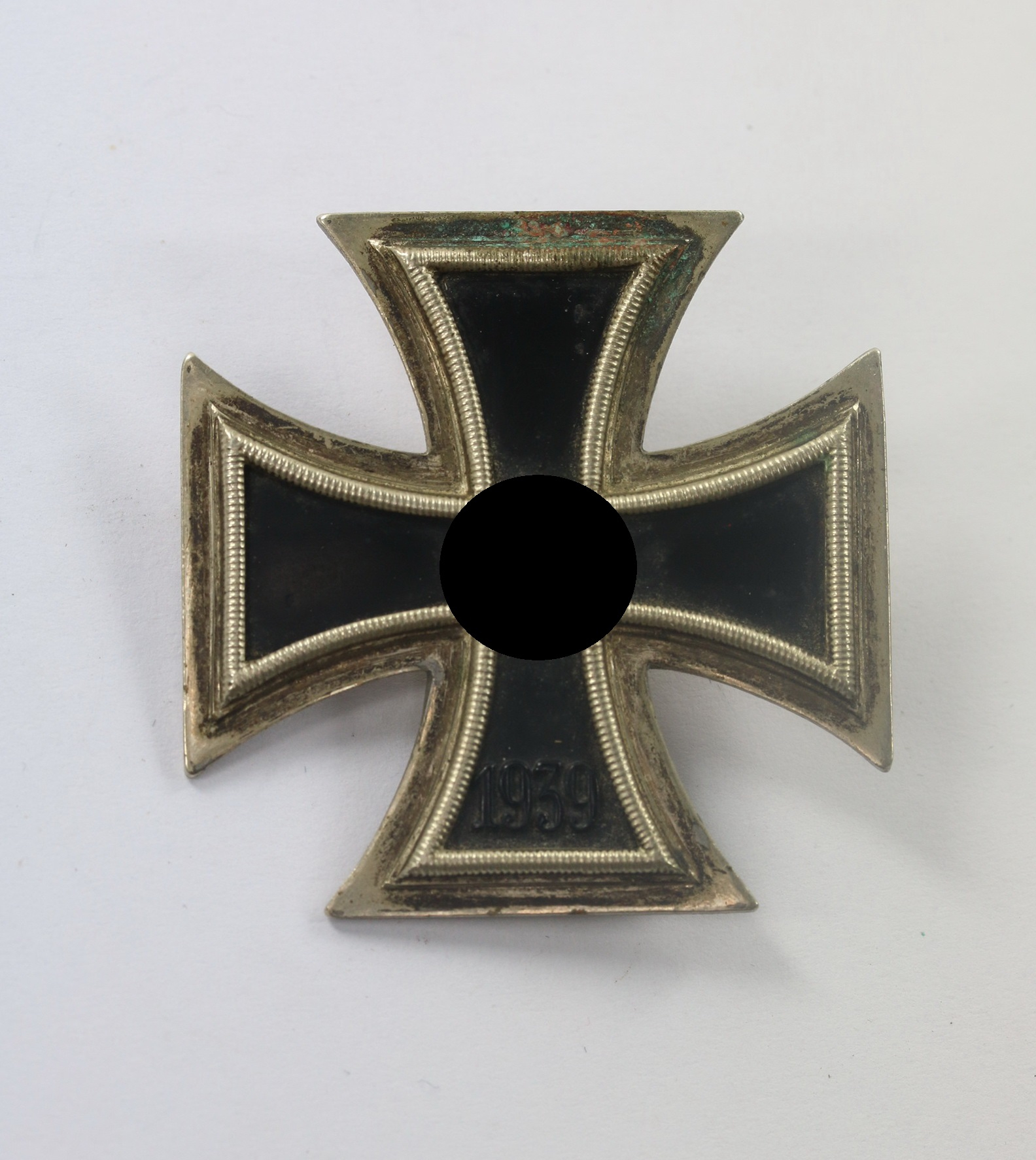 Eisernes Kreuz 1. Klasse 1939, Scheibe und Mutter, Hst. L/12 (C.E. Juncker, Berlin) – Bild 1