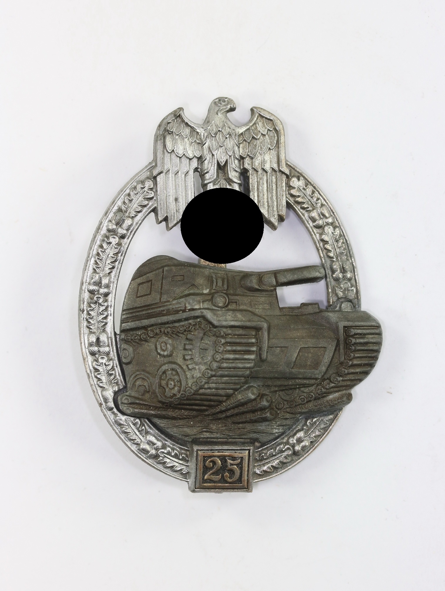 original_panzerkampfabzeichen_in_silber_mit_einsatzzahl_25_hersteller_jfs_1__1 Panzerkampfabzeichen in Silber mit Einsatzzahl 25, Hst. JFS – Bild 1