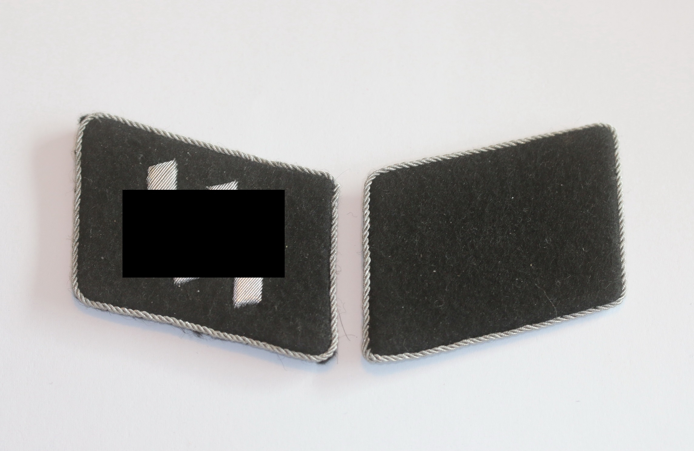 Waffen SS, Paar Kragenspiegel für Offiziersdienstgrade – Bild 1