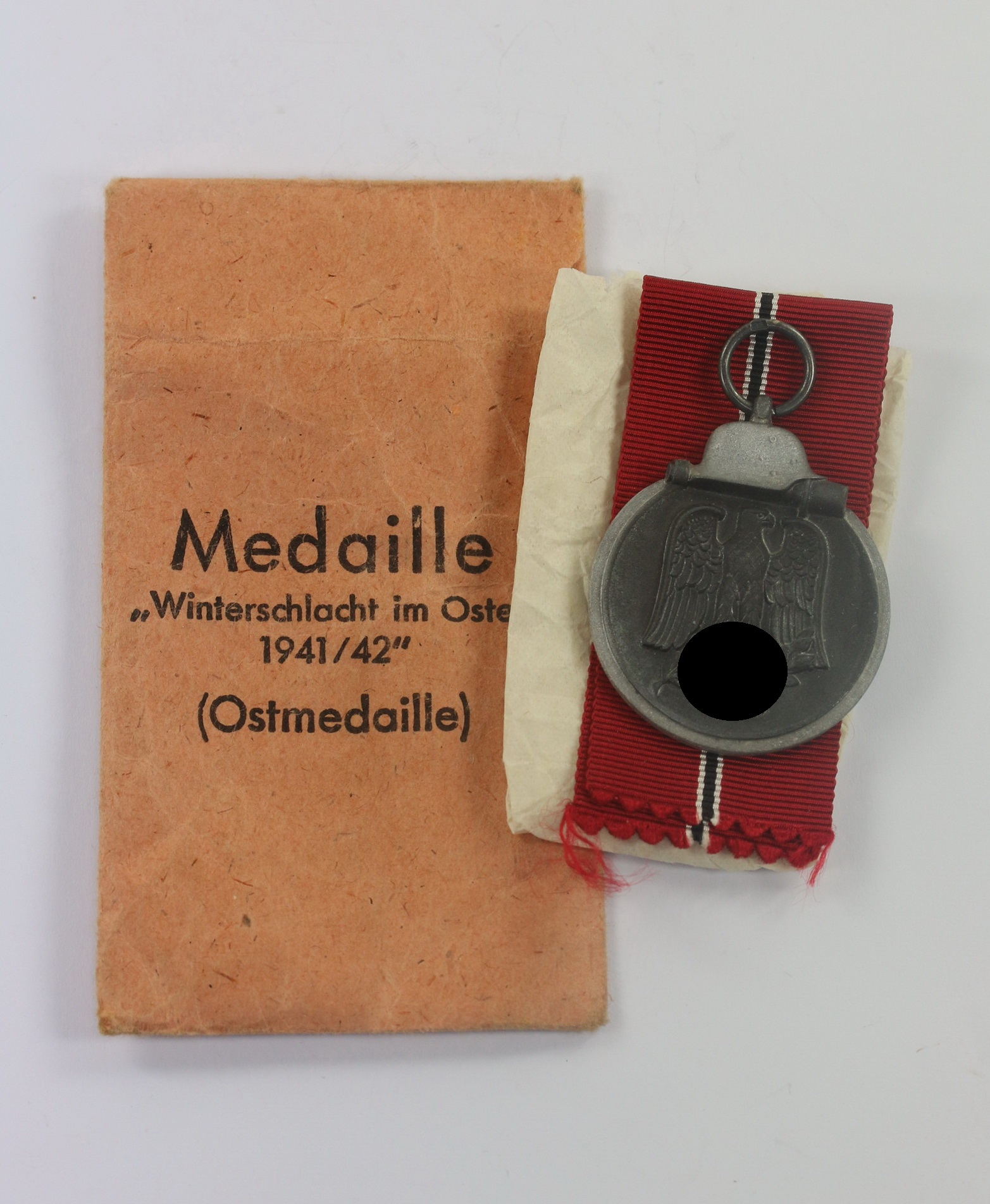 ostmedaille_hst Ostmedaille, Hst. 15, in Verleihungstüte, Friedrich Orth, Wien 56 – Bild 1