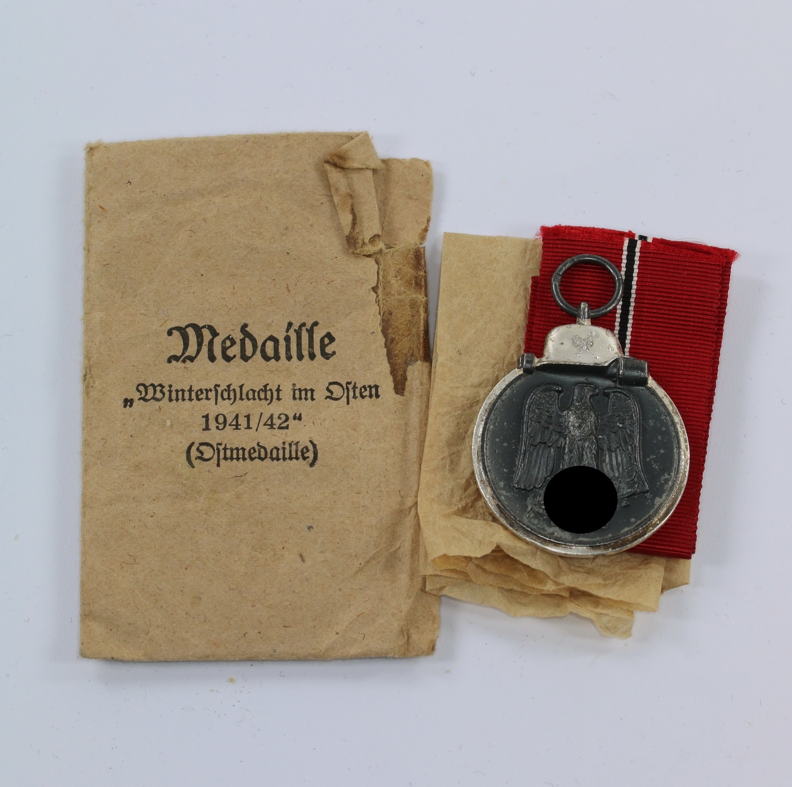 ostmedaille_karl_wurster_markneukirchen_1__1 Ostmedaille, Hst. 18, in Verleihungstüte – Bild 1