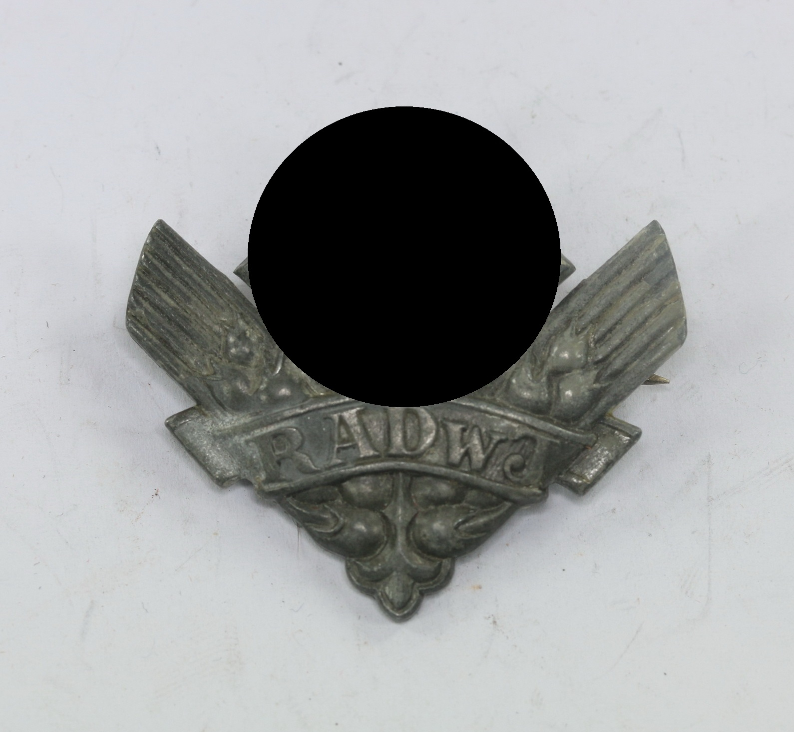 reichsarbeitsdienst_der_weiblichen_jugend_radwj_kriegshilfsabzeichen_1__1 Reichsarbeitsdienst der weiblichen Jugend (RADwJ), Kriegshilfsabzeichen – Bild 1