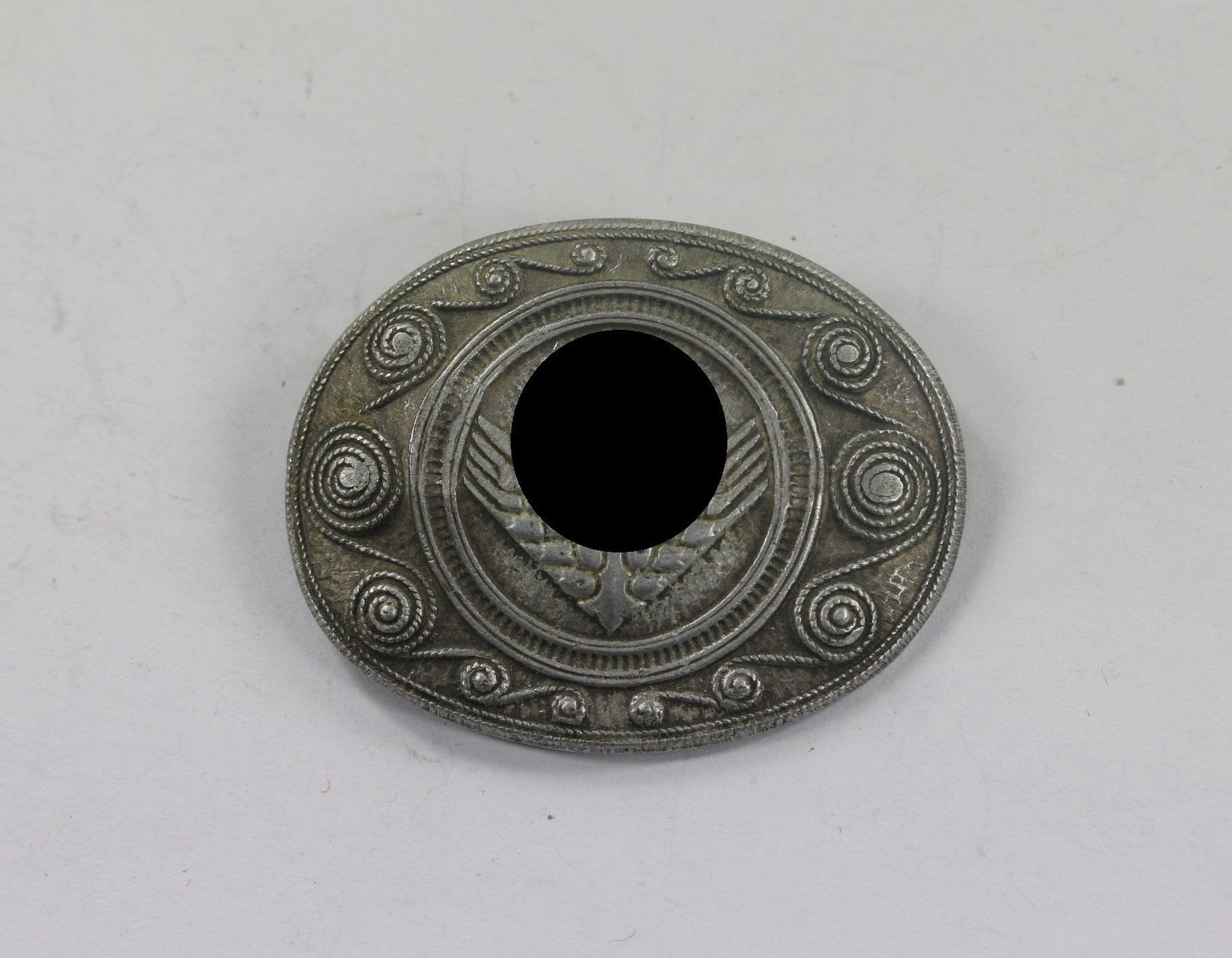 reichsarbeitsdienst_rad_erinnerungsbrosche_weiblche_jugend_aluminium_hst Reichsarbeitsdienst (RAD), Erinnerungsbrosche weiblche Jugend (Aluminium), Hst. A – Bild 1