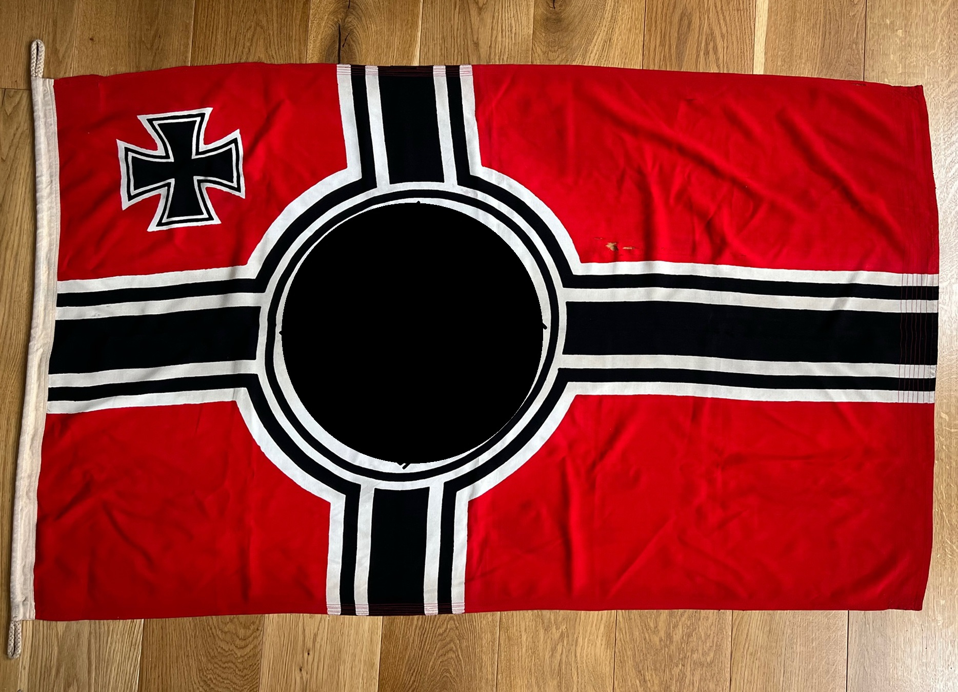 reichskriegsflagge_100_x_170_cm_hst Reichskriegsflagge 100 x 170 cm, Hst. Textildruck Arlt Inh. Oskar u.Kurt Arlt Schönheide/Erzgeb. – Bild 1