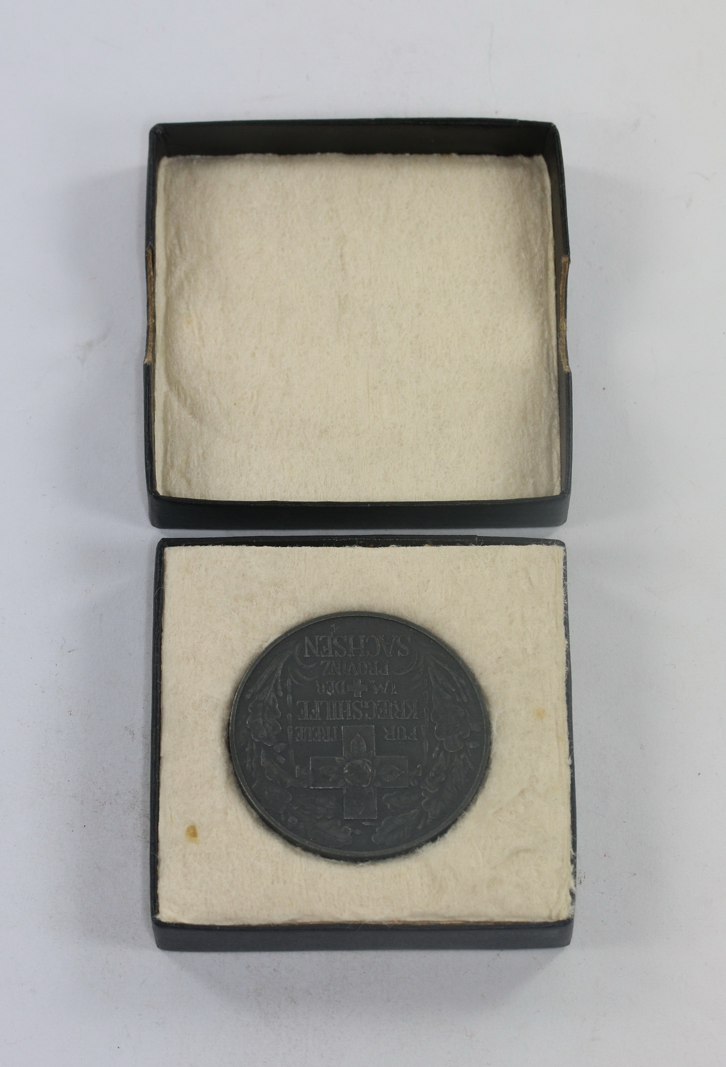 sachsen_medaille_rotes_kreuz_f_r_treue_kriegshilfe_im_roten_kreuz_der_provinz_sachsen_im_eui_1_ Sachsen, Medaille Rotes Kreuz für Treue Kriegshilfe im Roten Kreuz der Provinz Sachsen, im Eui – Bild 1