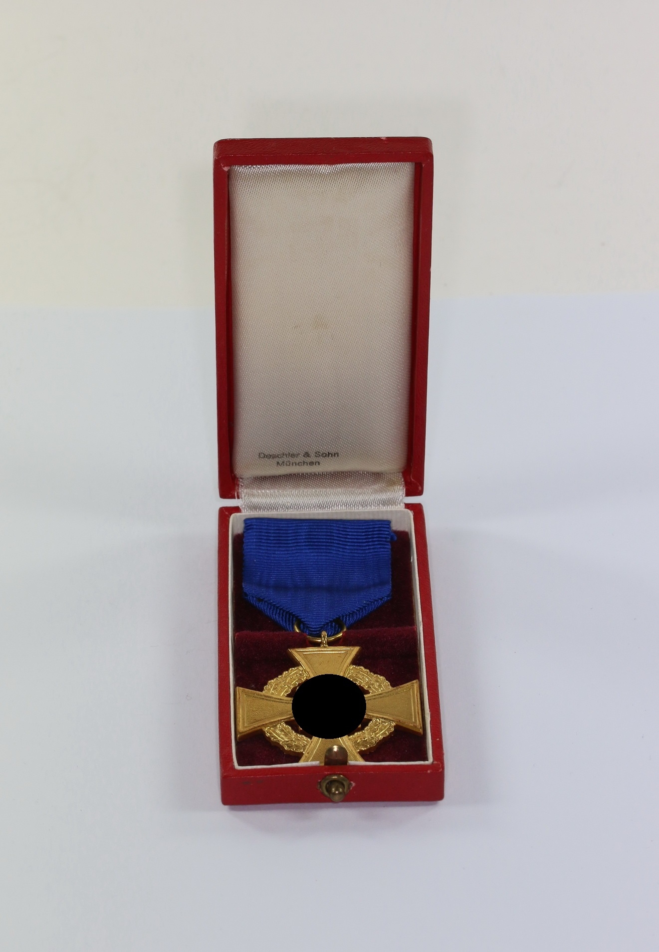 Treudienstehrenzeichen in Gold (40 Jahre), im Etui, Deschler & Sohn – Bild 1