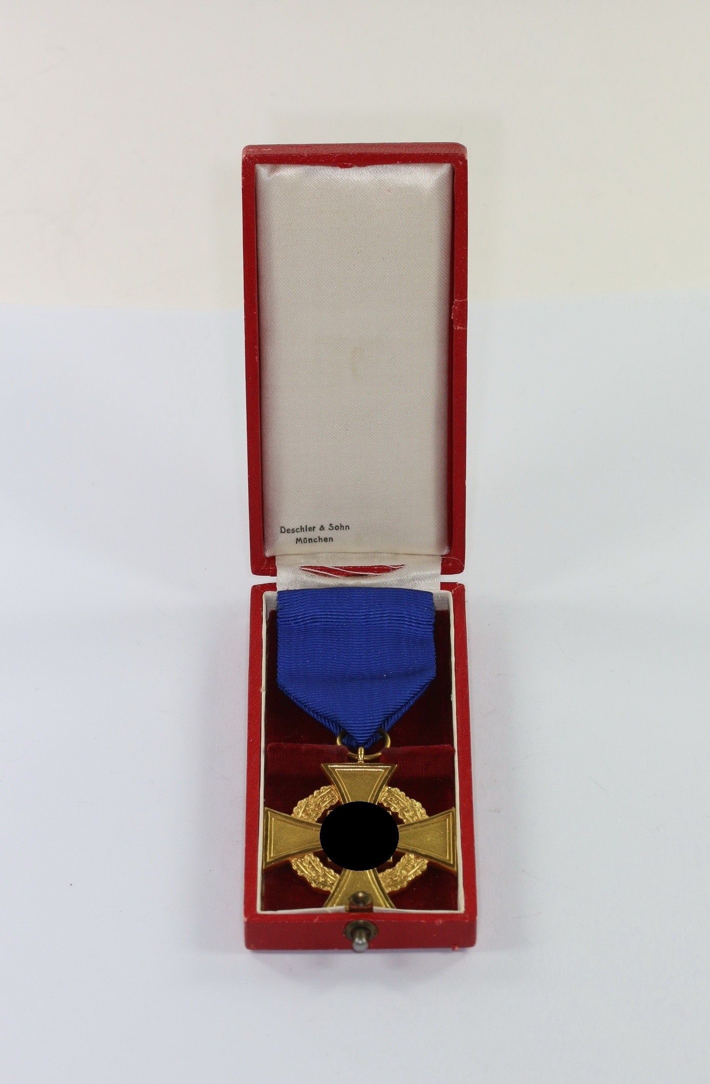 Treudienstehrenzeichen in Gold (40 Jahre), im Etui, Deschler & Sohn – Bild 1