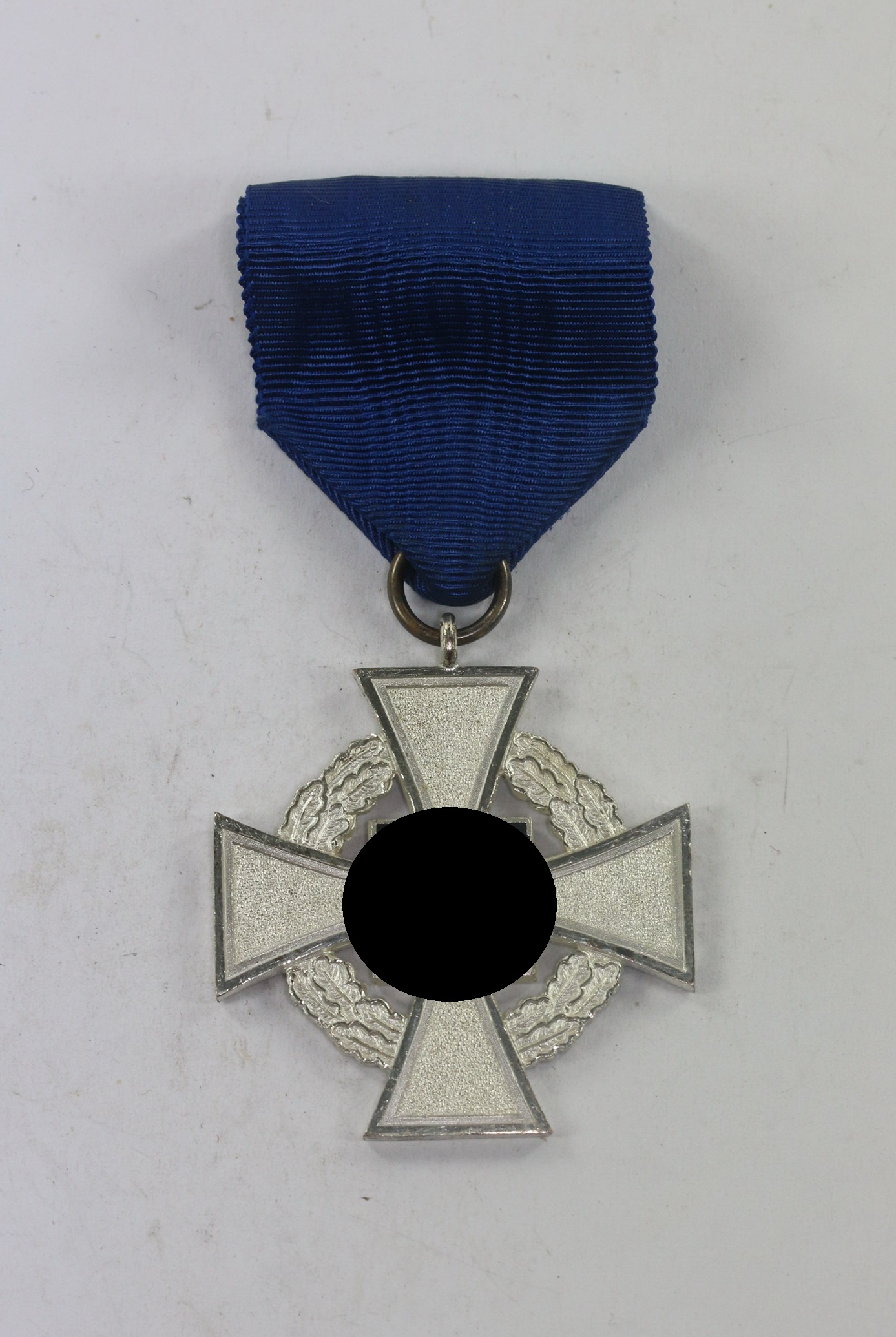 treudienstehrenzeichen_in_silber_25_jahre_f_r_treue_dienste_1__4_69 Treudienstehrenzeichen in Silber (25 Jahre), Für treue Dienste – Bild 1