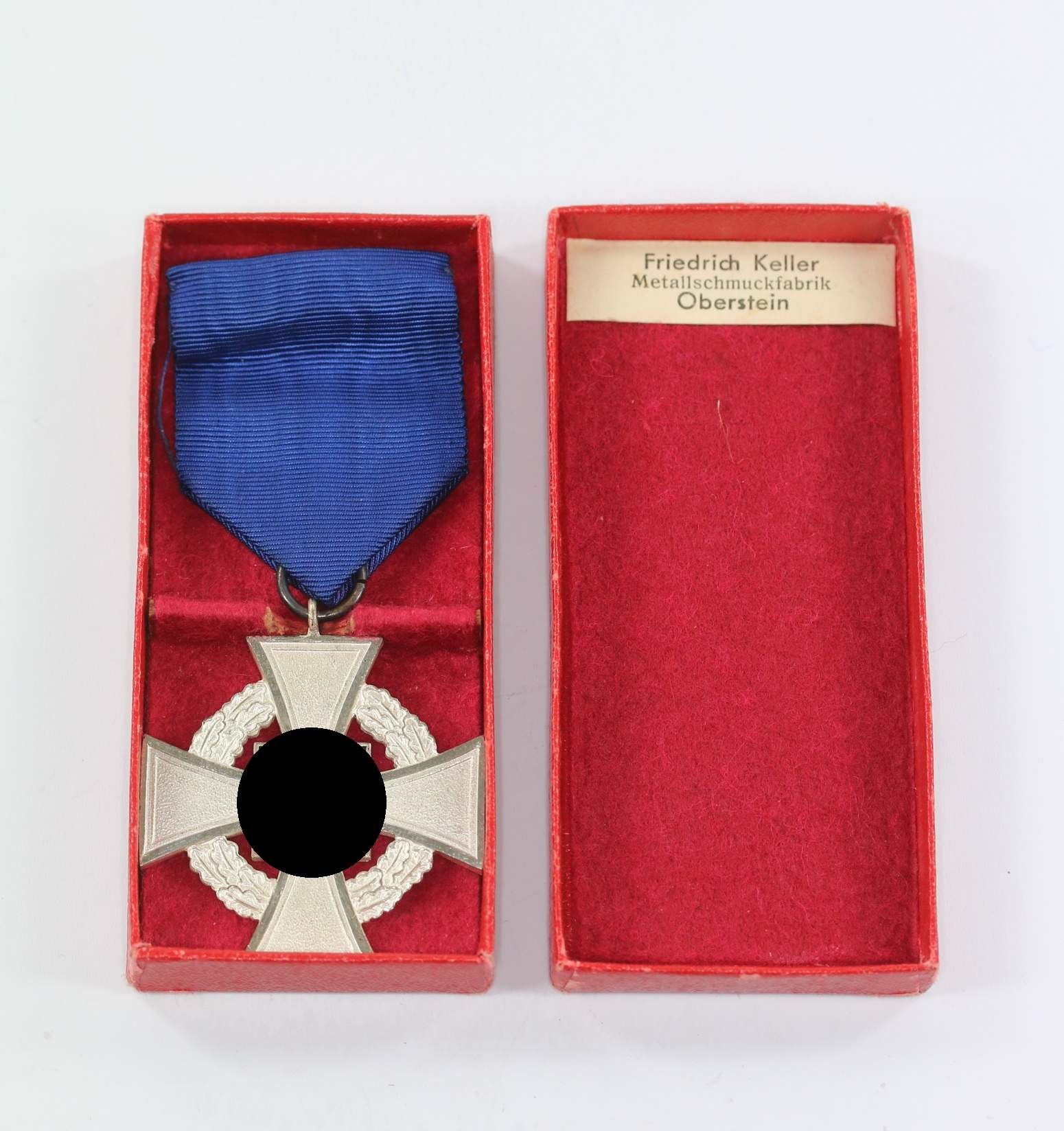 treudienstehrenzeichen_in_silber_25_jahre_im_etui_friedrich_keller_1__1 Treudienstehrenzeichen in Silber (25 Jahre), im Etui Friedrich Keller – Bild 1