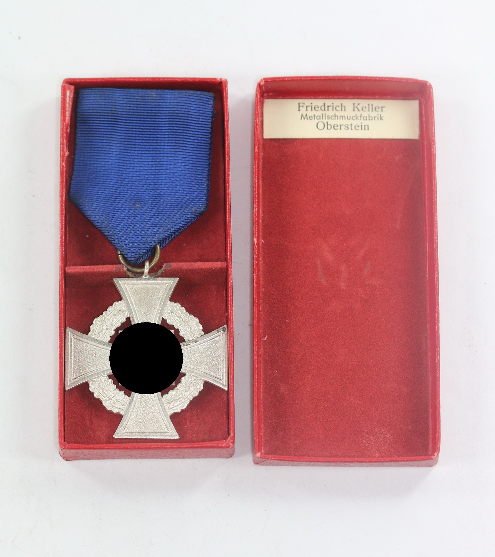 treudienstehrenzeichen_in_silber_25_jahre_im_etui_friedrich_keller_metallschmuckfabrik_oberstein_1__3 Treudienstehrenzeichen in Silber (25 Jahre), im Etui Friedrich Keller Metallschmuckfabrik Oberstein – Bild 1
