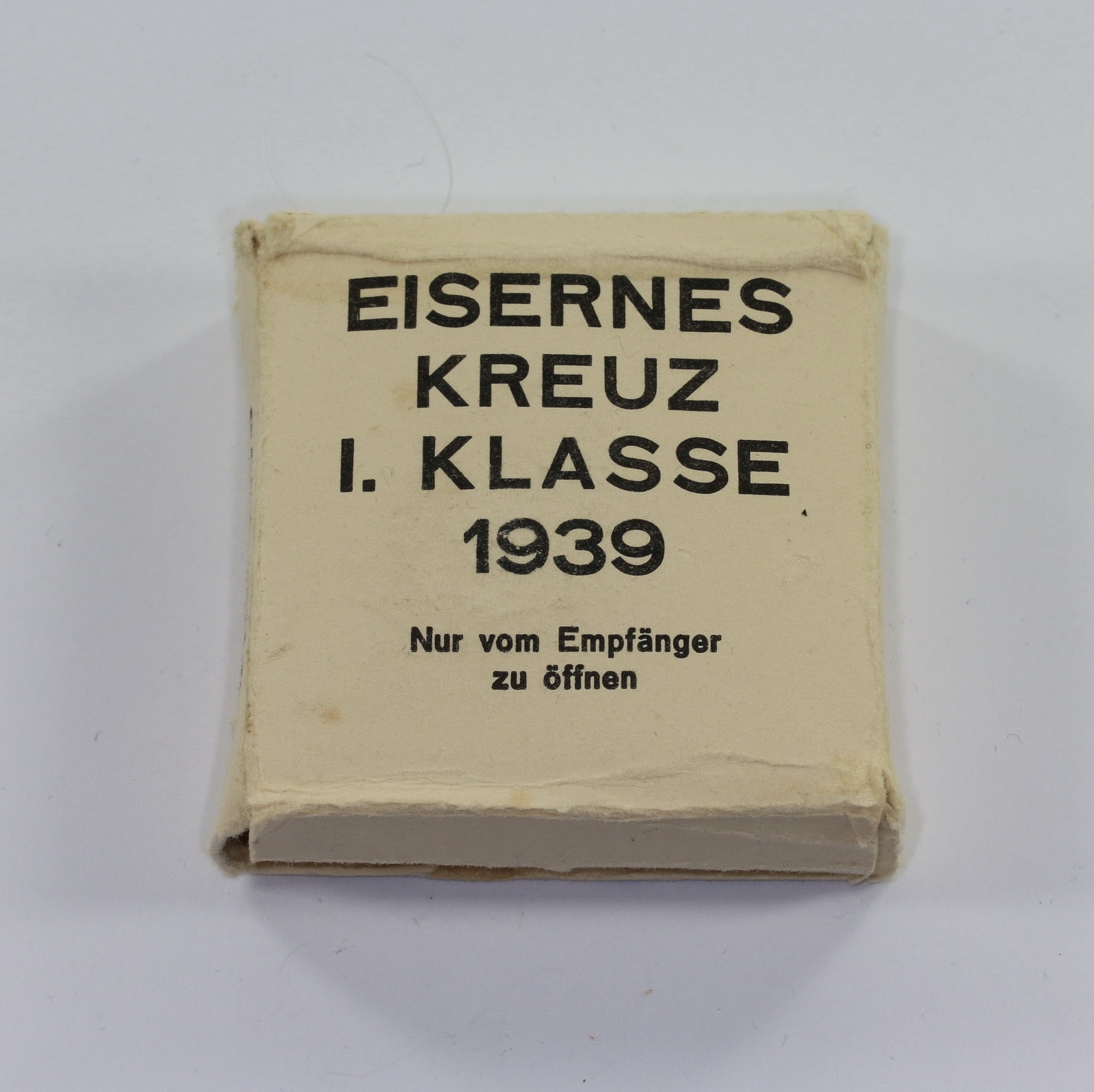 umkarton_eisernes_kreuz_1 Umkarton Eisernes Kreuz 1. Klasse 1939, Carl Wild Hamburg – Bild 1