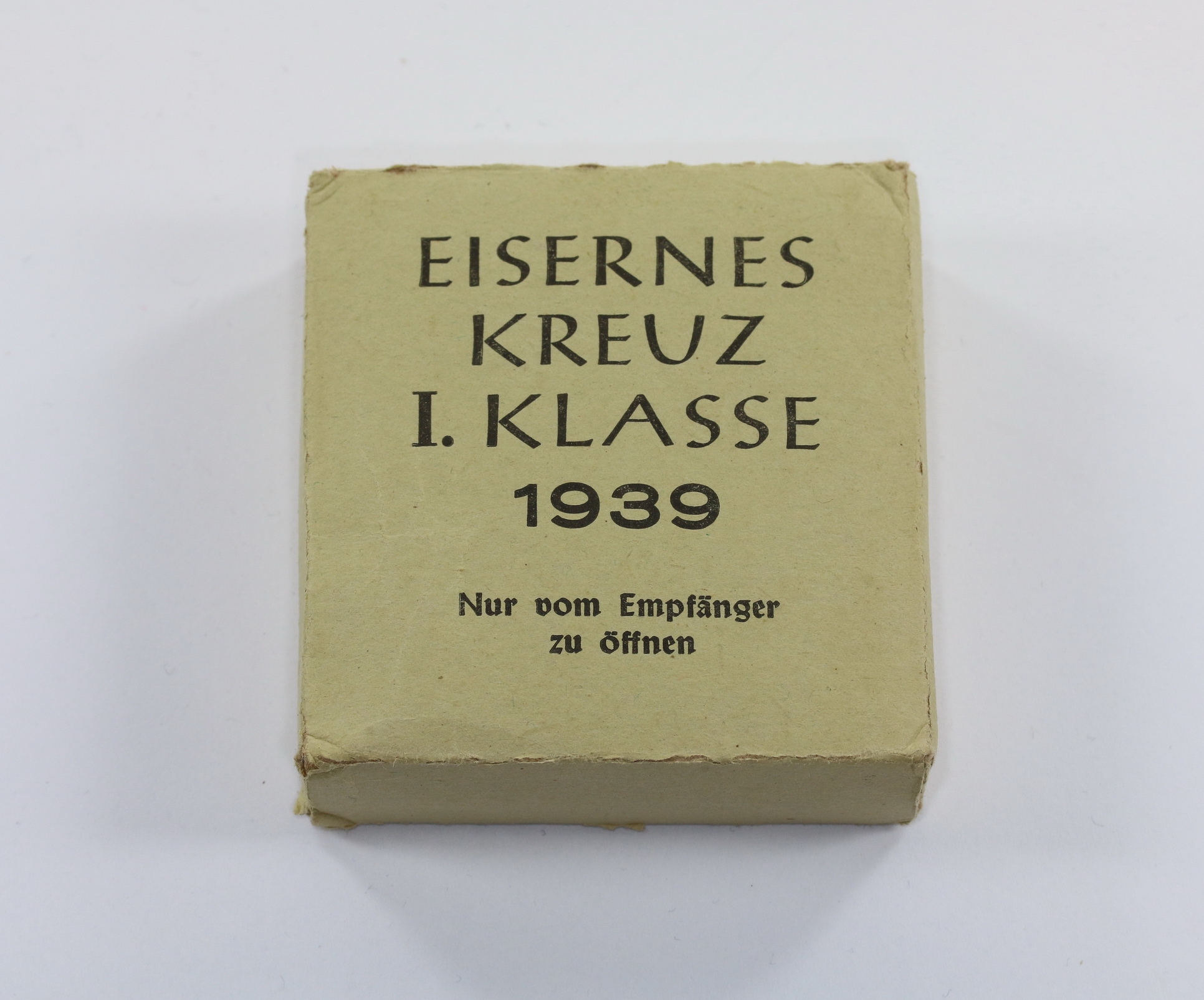 Umkarton Eisernes Kreuz 1. Klasse 1939, Fritz Zimmermann Ordensfabrik Stuttgart – Bild 1