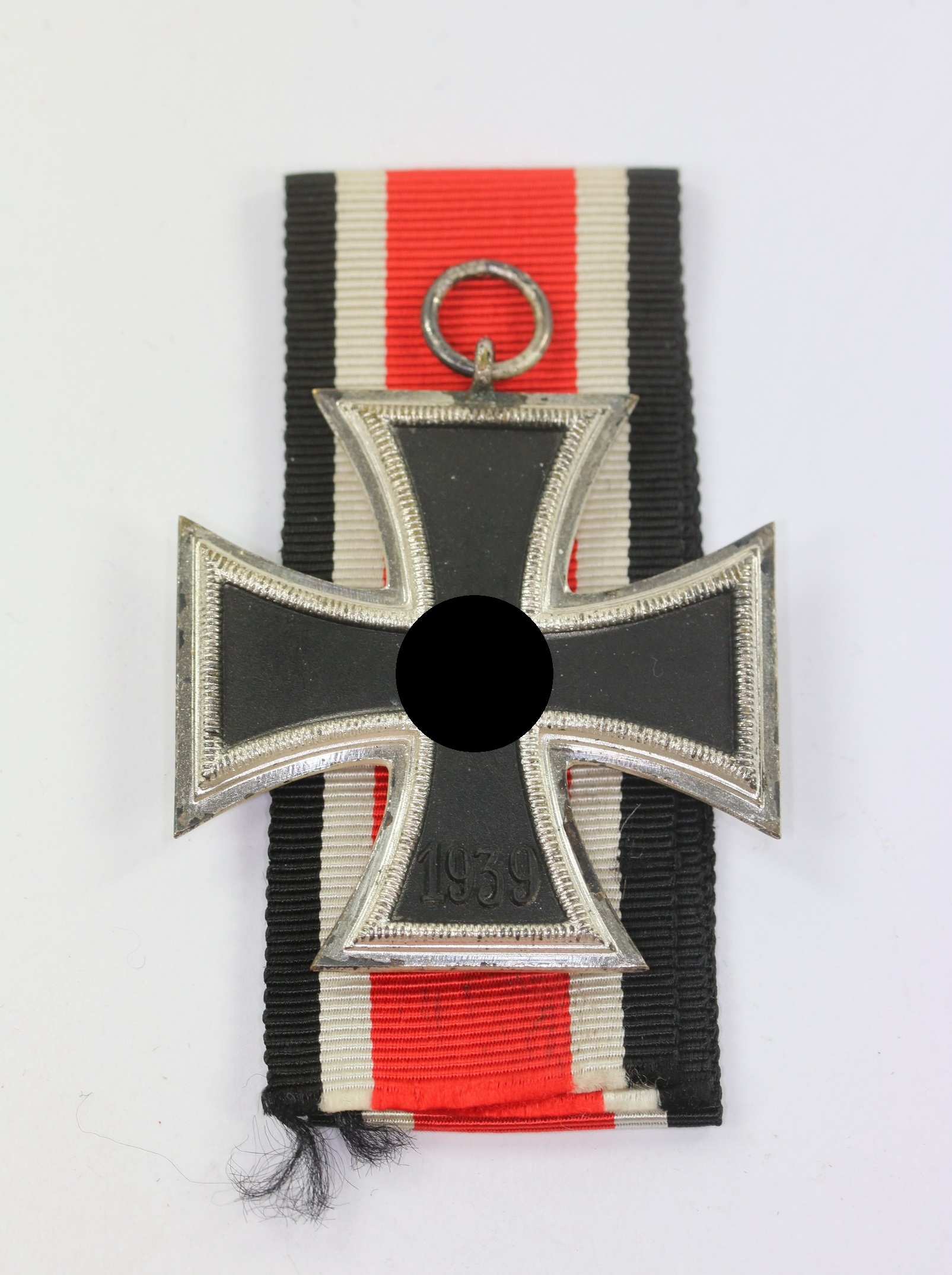 Eisernes Kreuz 2. Klasse 1939, Petz & Lorenz, einteilig, nicht magnetisch (!) – Bild 1