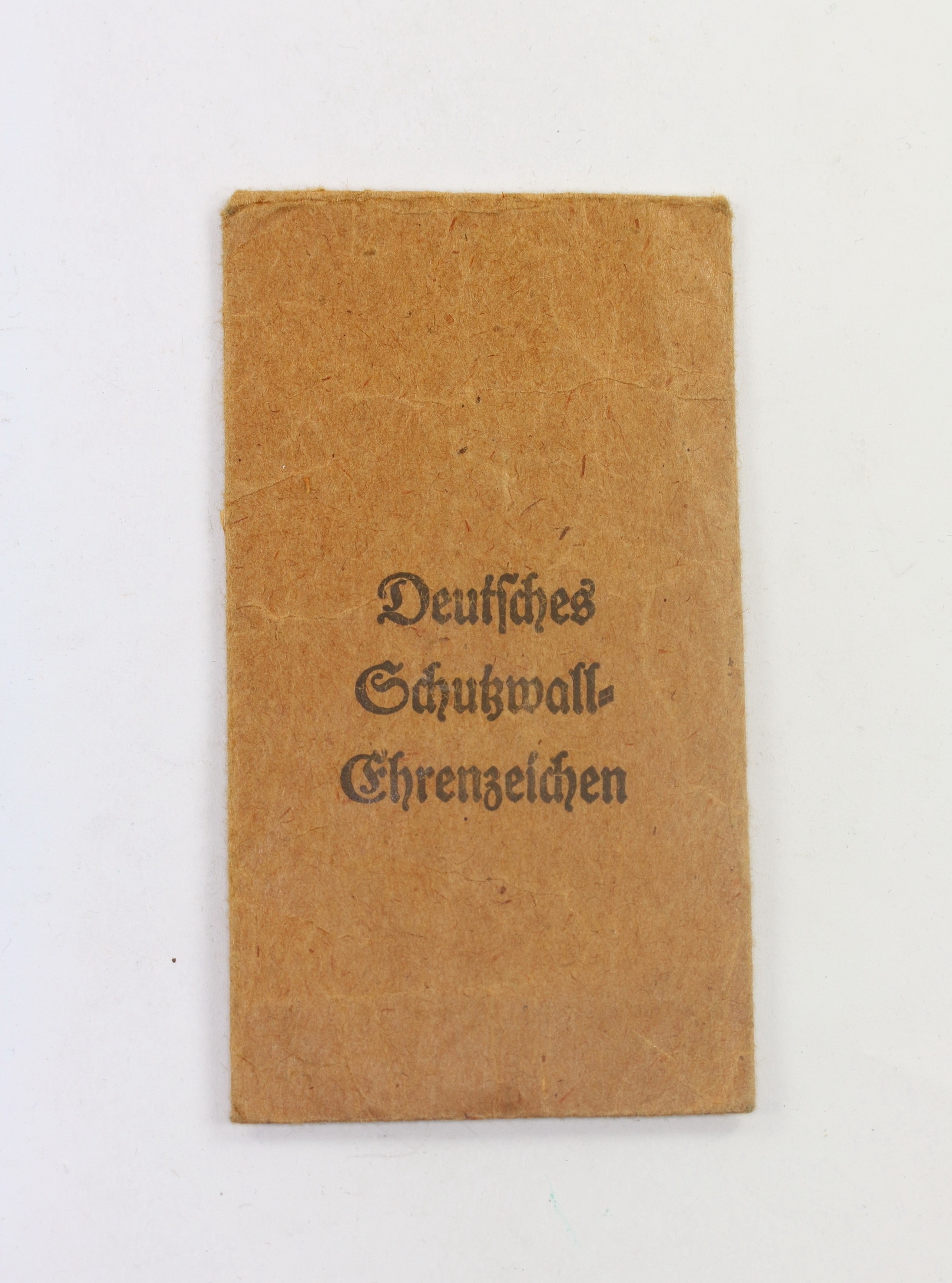 Verleihungstüte Deutsches Schutzwall Ehrenzeichen, Peter Wilh. Heb, Lüdenscheid i.W. – Bild 1