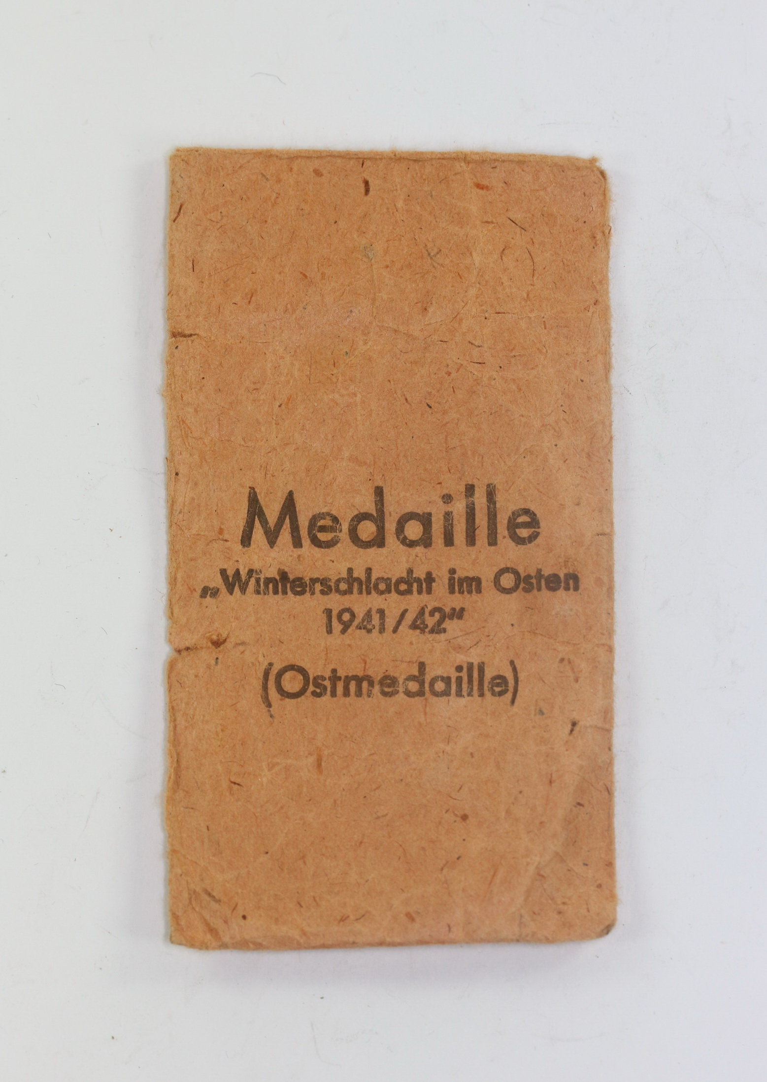 Verleihungstüte Ostmedaille, Metallwarenfabrik Posen / K. Verw. Hans Dieren / Ritterstraße 17  – Bild 1