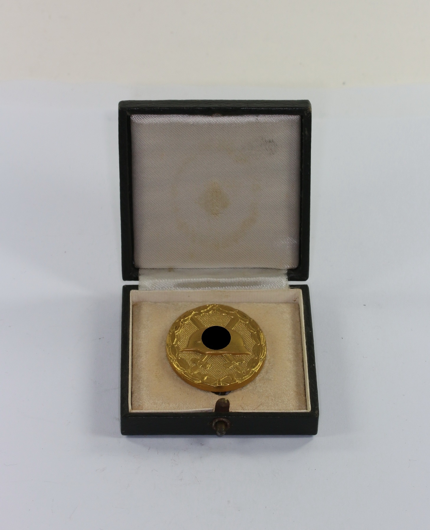 Verwundetenabzeichen in Gold, Hst. 30, Breite Nadel (!), im Etui Hauptmünzamt – Bild 1