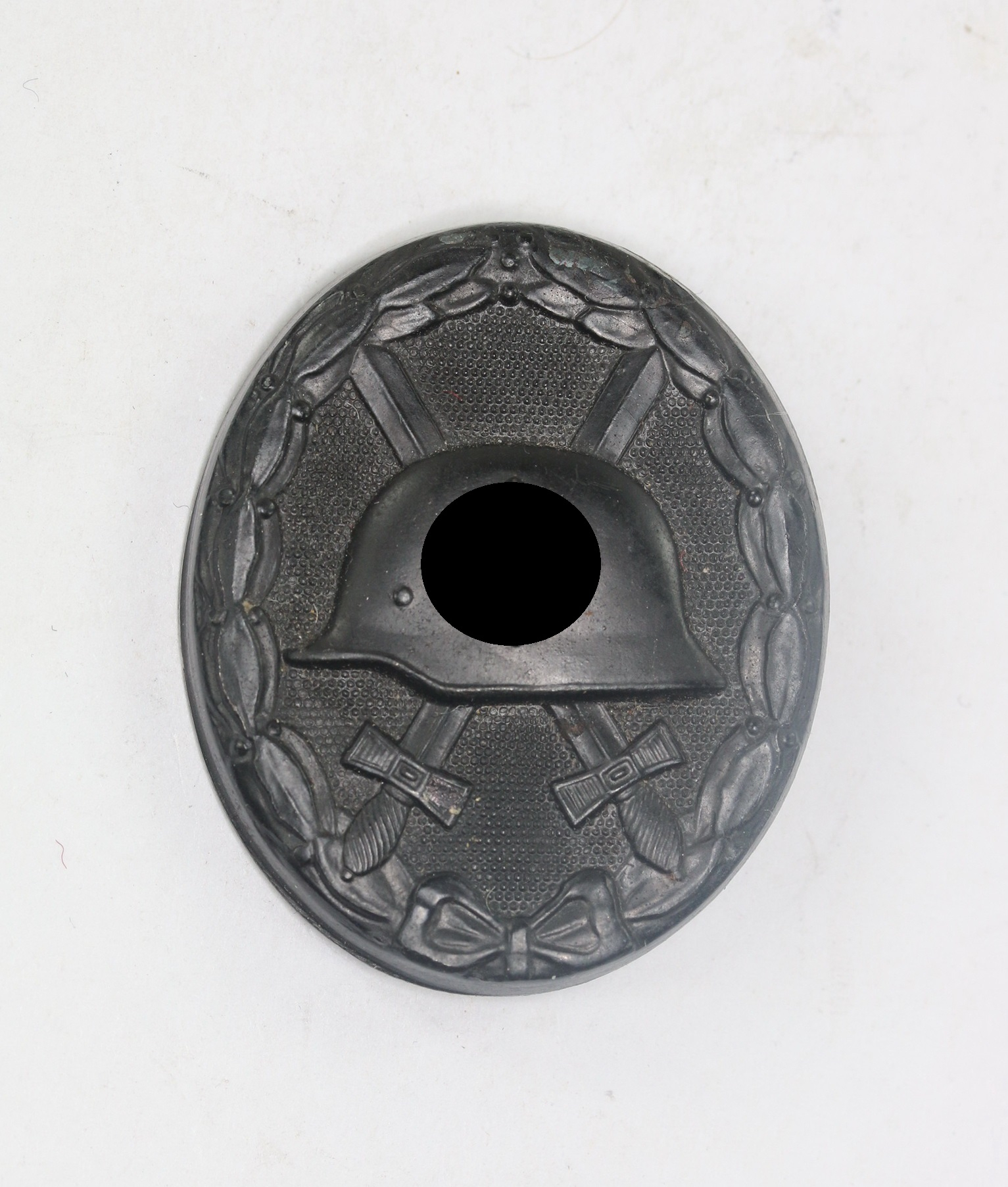 verwundetenabzeichen_in_schwarz_1939_eisen_ohne_hersteller_1__24 Verwundetenabzeichen in Schwarz 1939, Eisen, ohne Hersteller – Bild 1