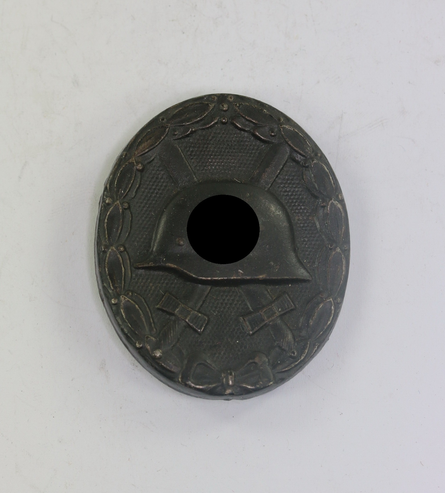 verwundetenabzeichen_in_schwarz_1939_eisen_ohne_hersteller_1__30 Verwundetenabzeichen in Schwarz 1939, Eisen, ohne Hersteller – Bild 1