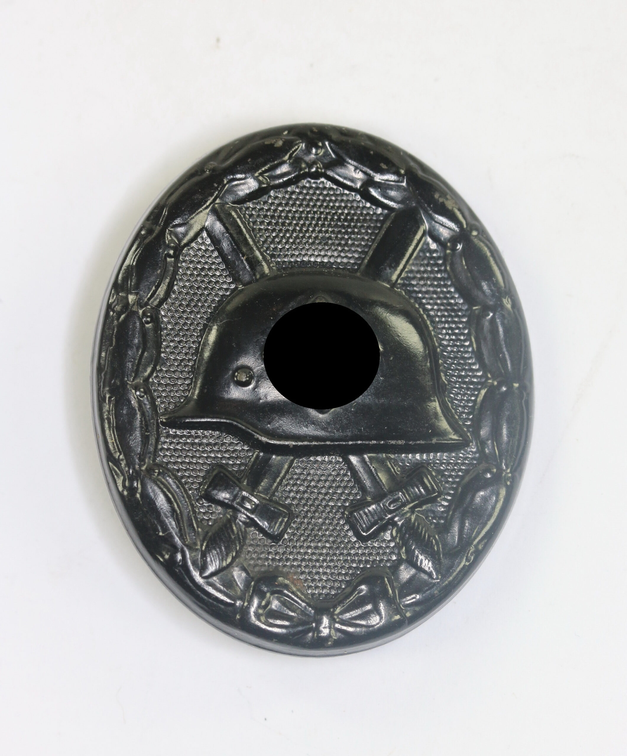 Verwundetenabzeichen in Schwarz 1939, Hst. 126 und E.H. (Eduard Hahn, Oberstein) – Bild 1