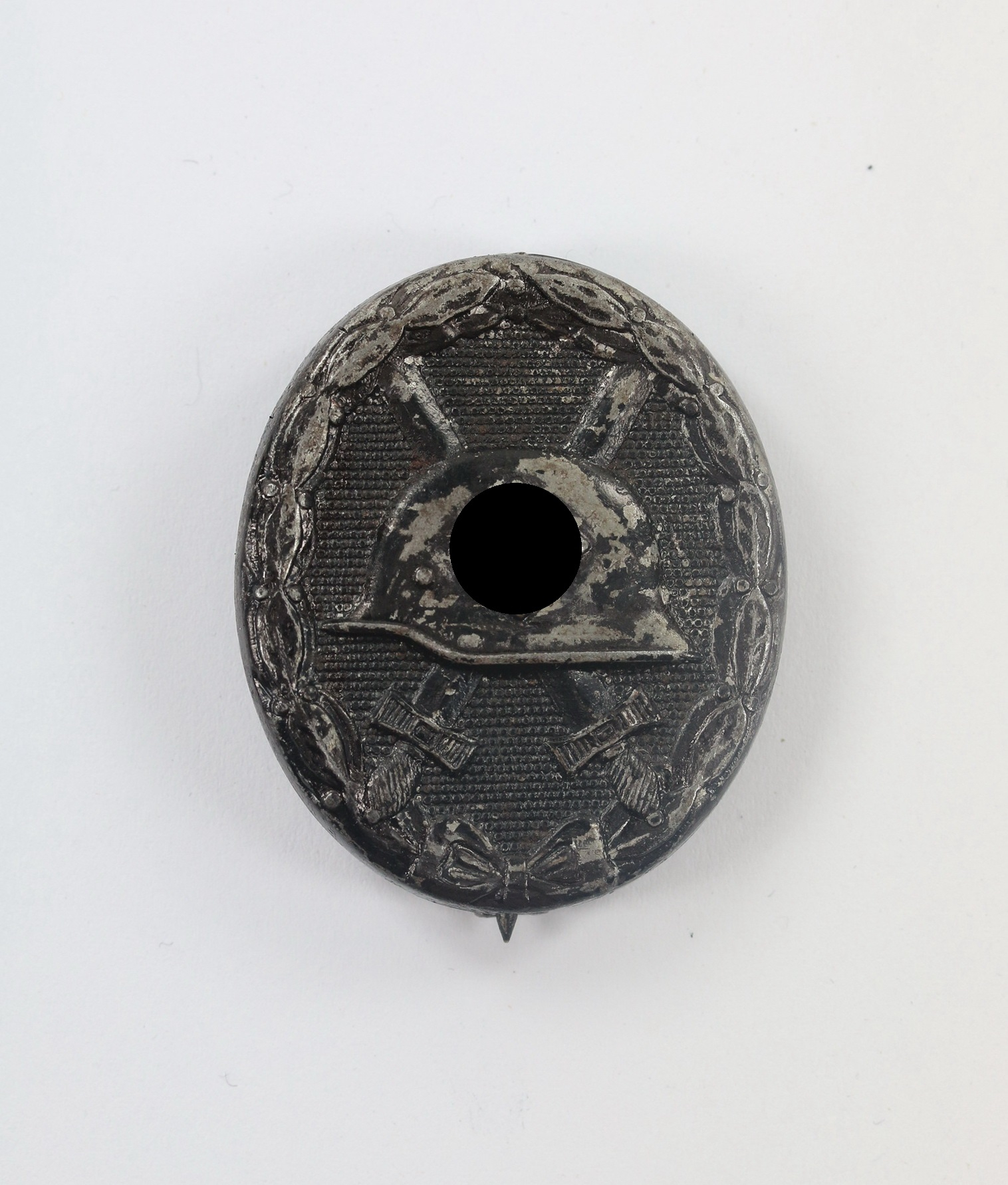 Verwundetenabzeichen in Schwarz 1939, Hst. 81 (Overhoff & Cie., Lüdenscheid) – Bild 1