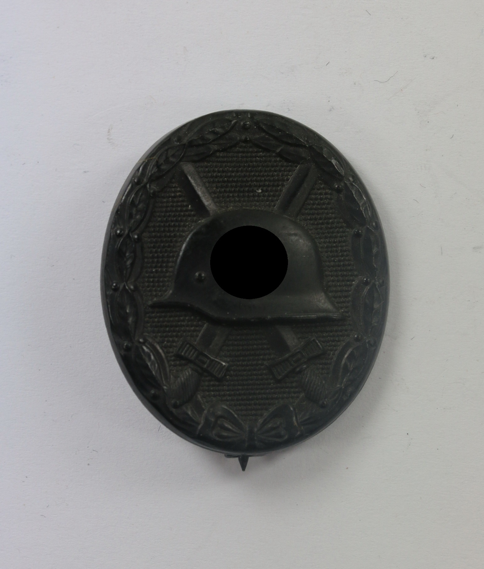 verwundetenabzeichen_in_schwarz_1939_hst Verwundetenabzeichen in Schwarz 1939, Hst. 81 (Overhoff & Cie., Lüdenscheid) – Bild 1