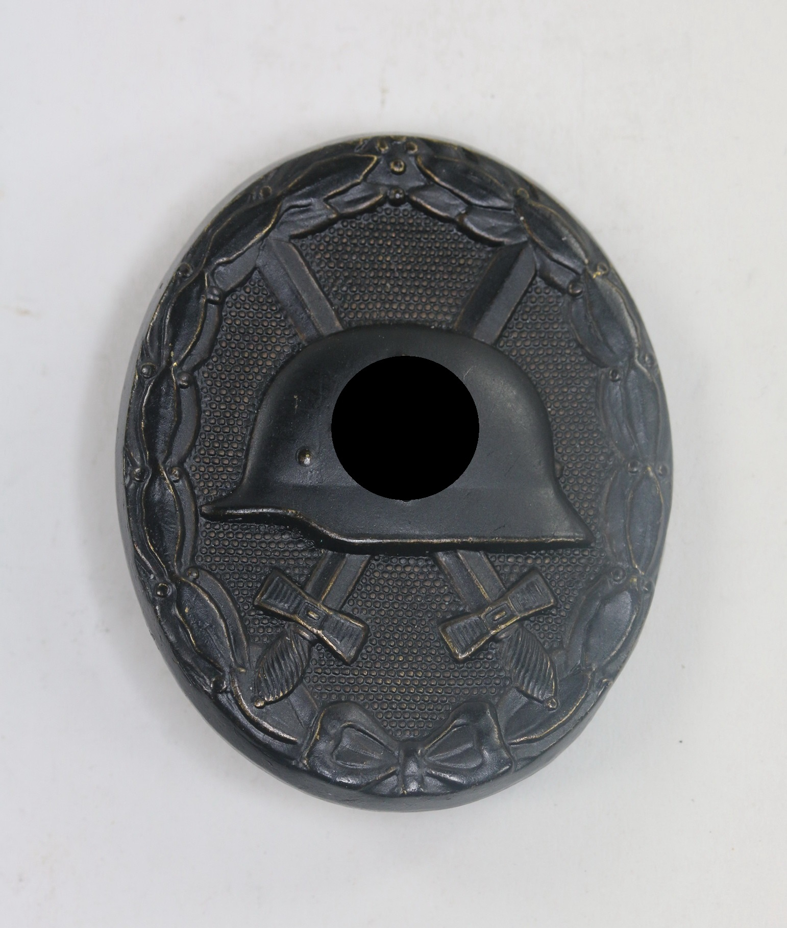 verwundetenabzeichen_in_schwarz_1939_hst Verwundetenabzeichen in Schwarz 1939, Hst. L/11 (Buntmetall) – Bild 1