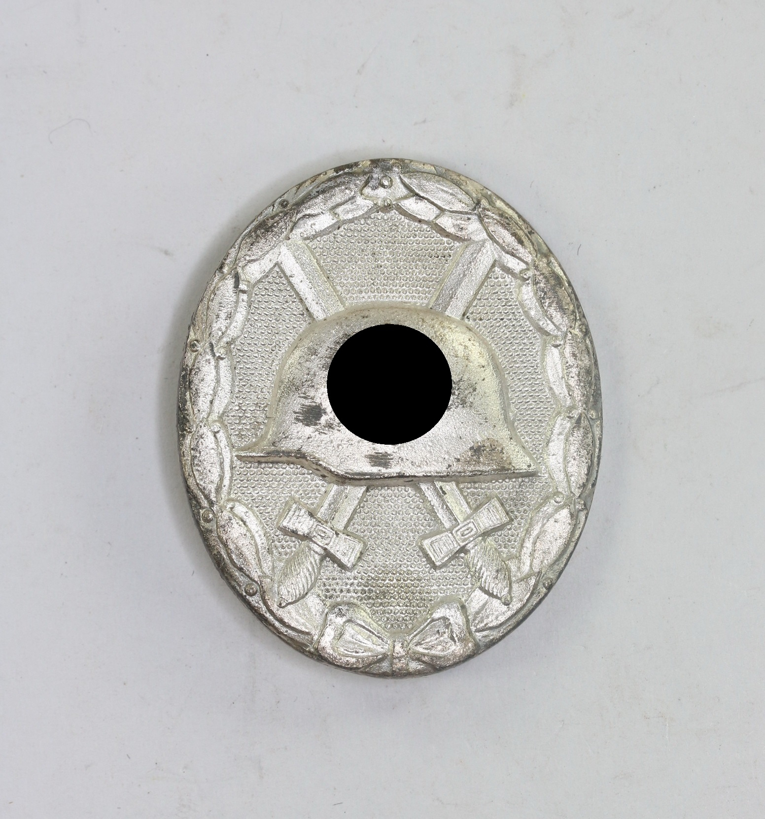 Verwundetenabzeichen in Silber 1939, Hst. 100 (Wächtler & Lange, Mittweida) – Bild 1