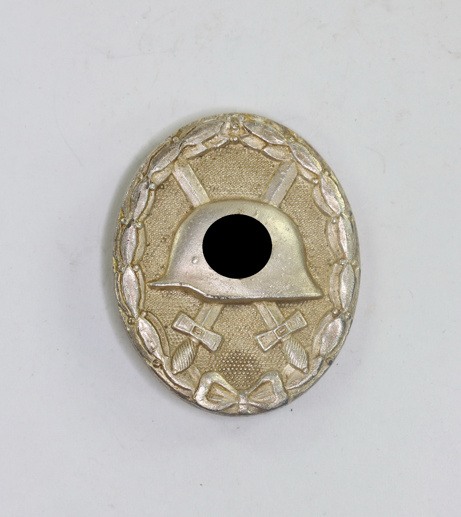 Verwundetenabzeichen in Silber 1939, Hst. 100 (Wächtler & Lange, Mittweida) – Bild 1