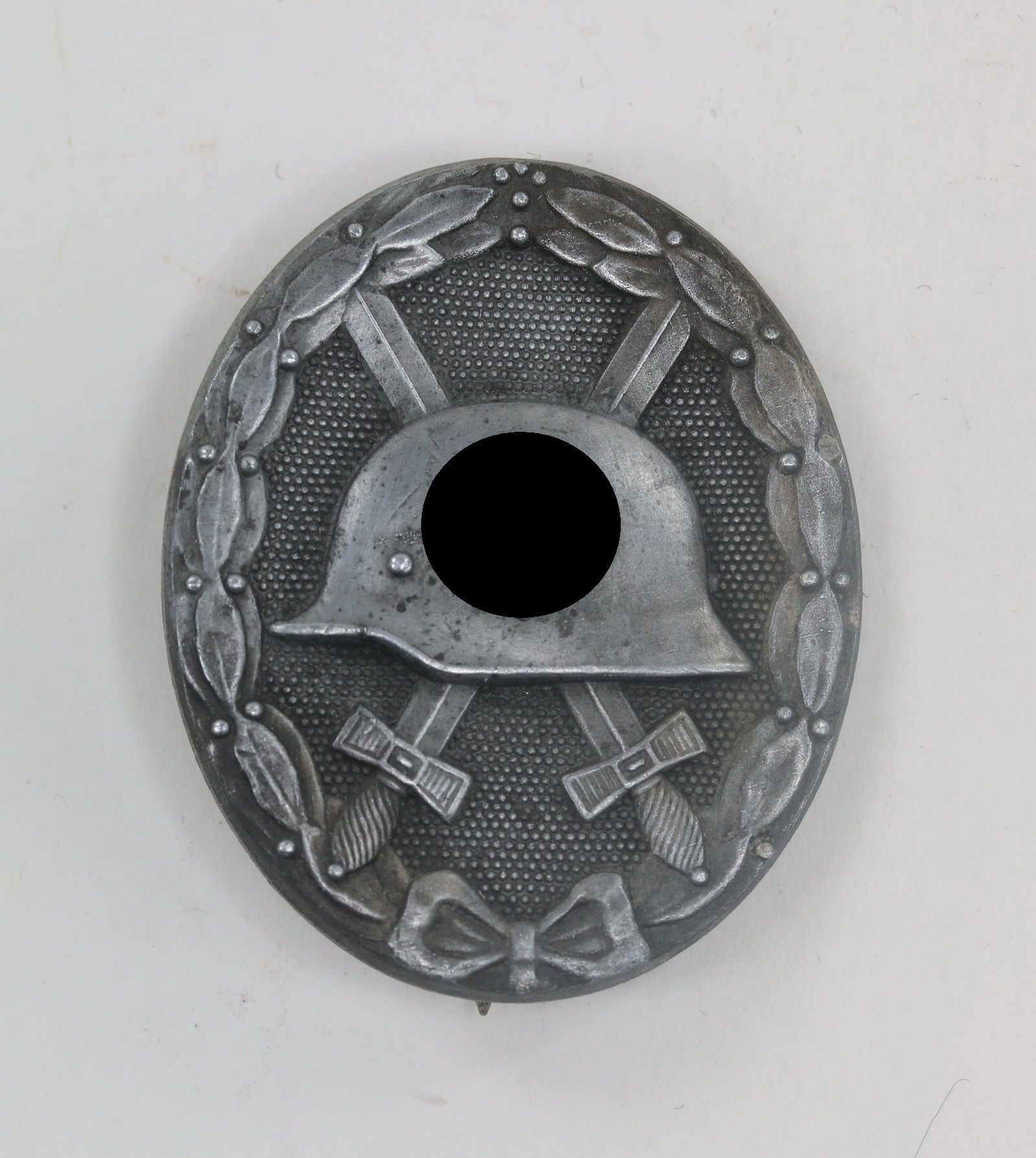 Verwundetenabzeichen in Silber 1939, Hst. 127 (Moritz Hausch AG, Pforzheim) – Bild 1