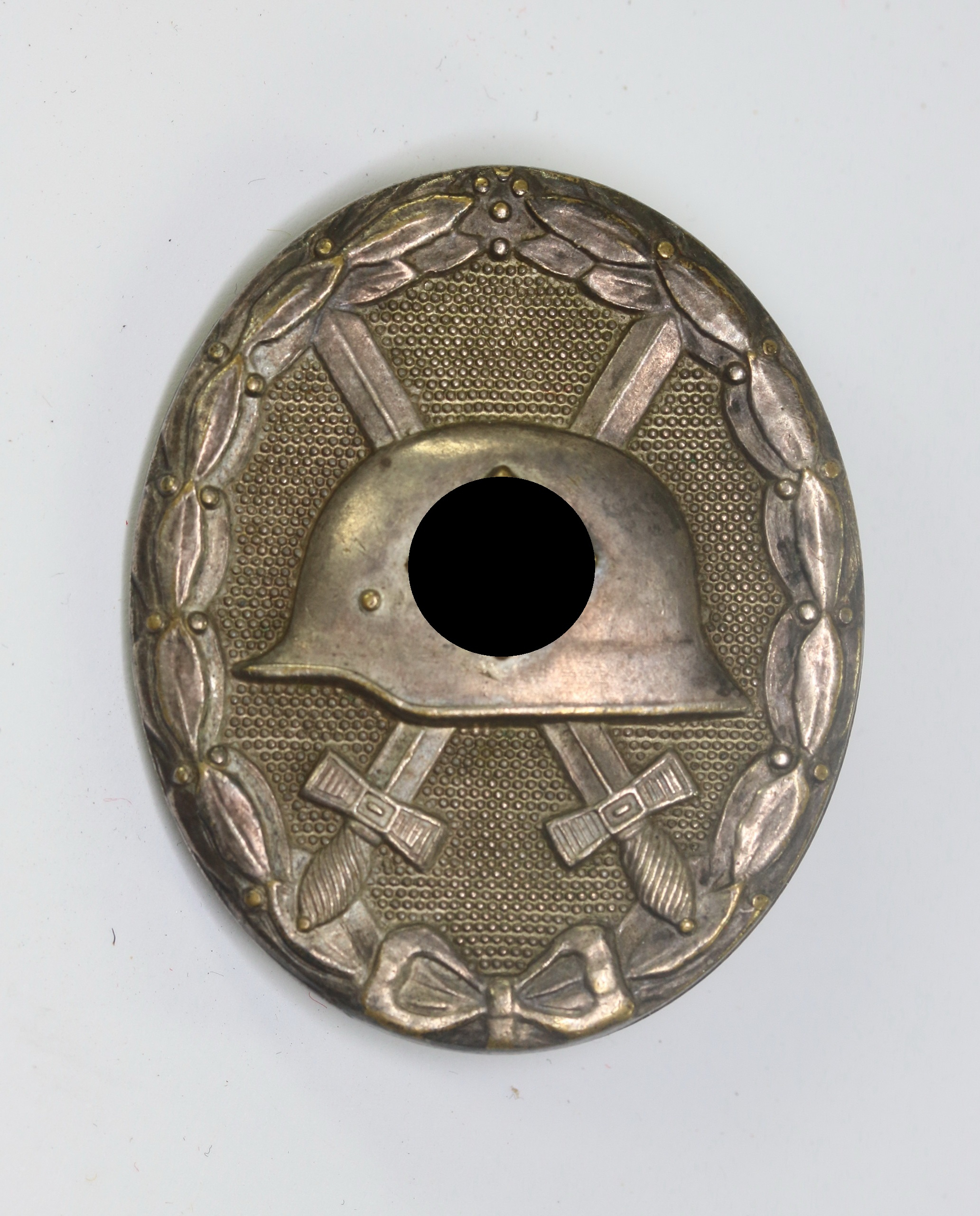 Verwundetenabzeichen in Silber 1939, Hst. 30 (Hauptmünzamt Wien) – Bild 1