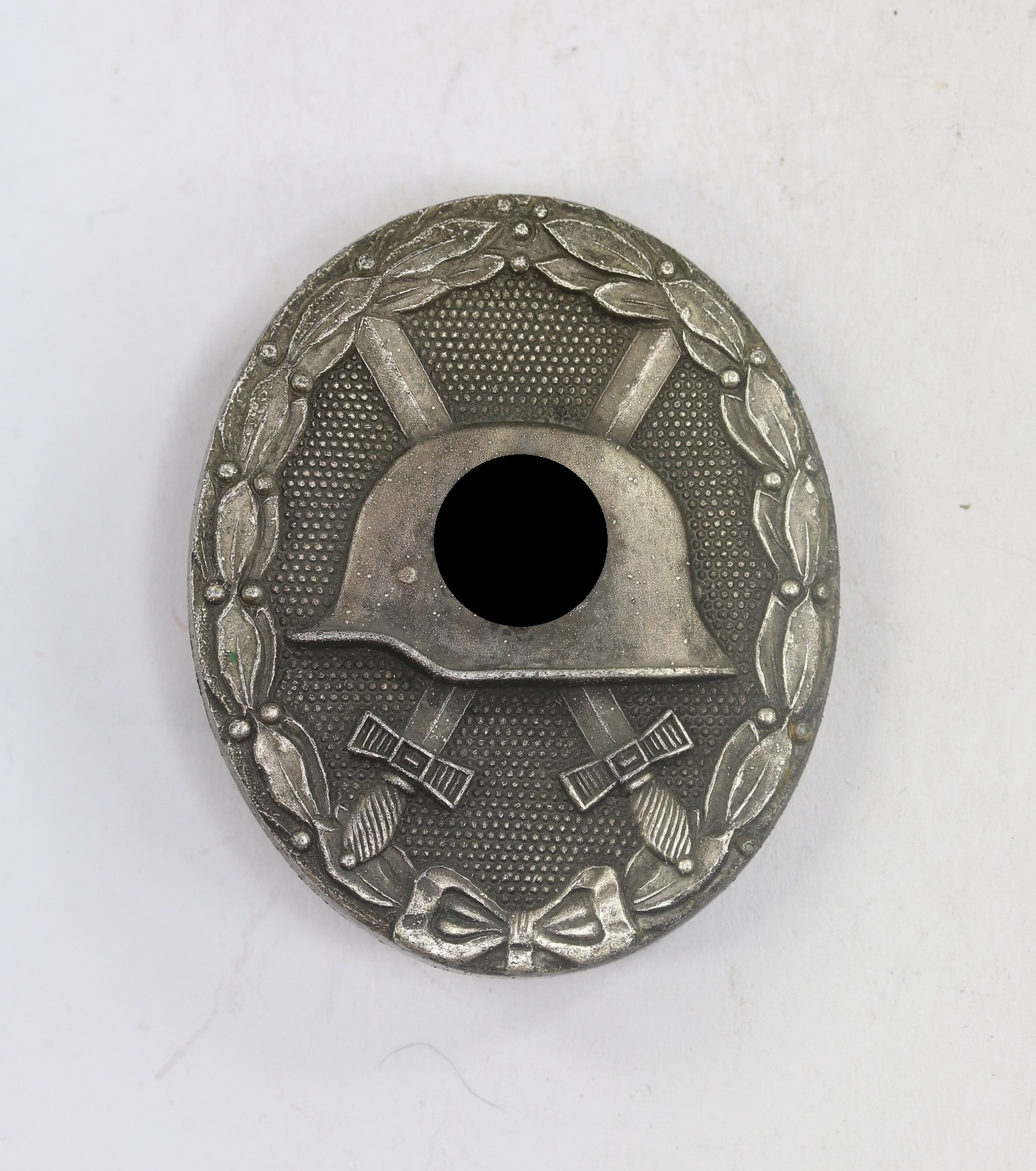 Verwundetenabzeichen in Silber 1939, Hst. 65 (Klein & Quenzer, Oberstein) – Bild 1