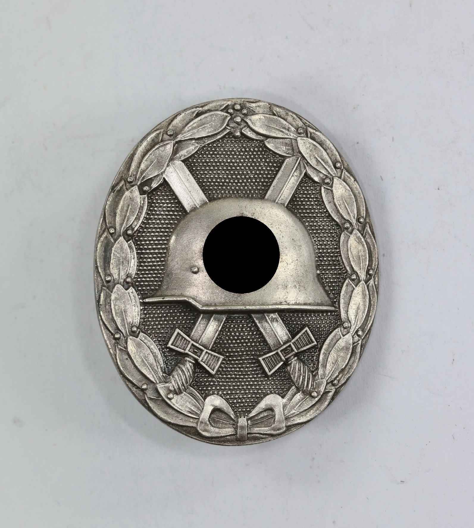 Verwundetenabzeichen in Silber, Hst. L/10 – Bild 1