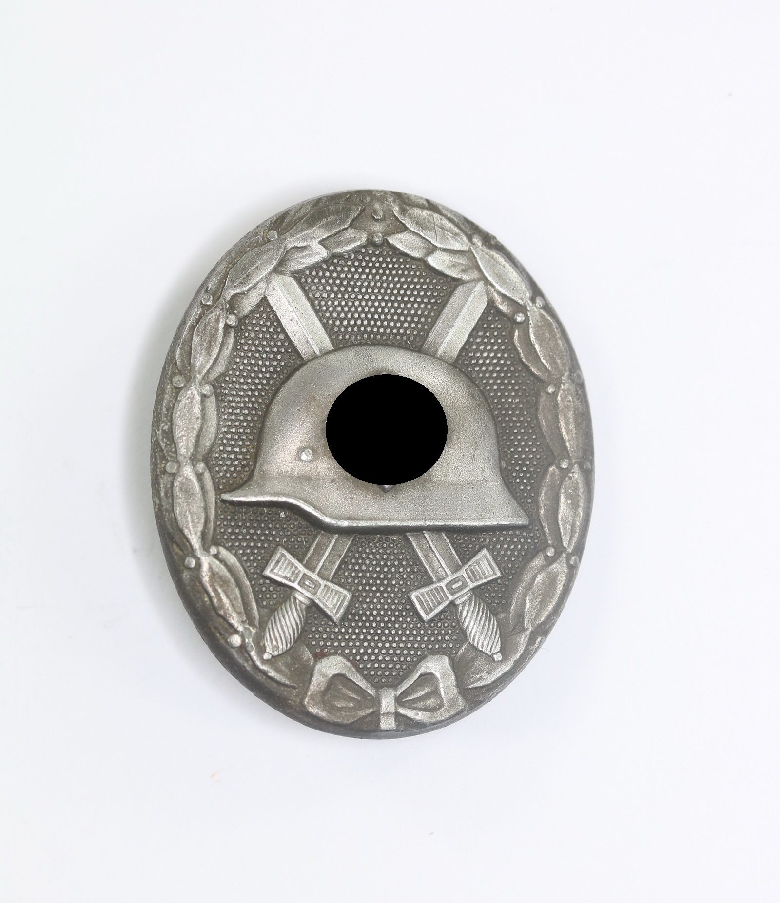 Verwundetenabzeichen in Silber 1939, Hst. L/11 (Wilhelm Deumer, Lüdenscheid) – Bild 1