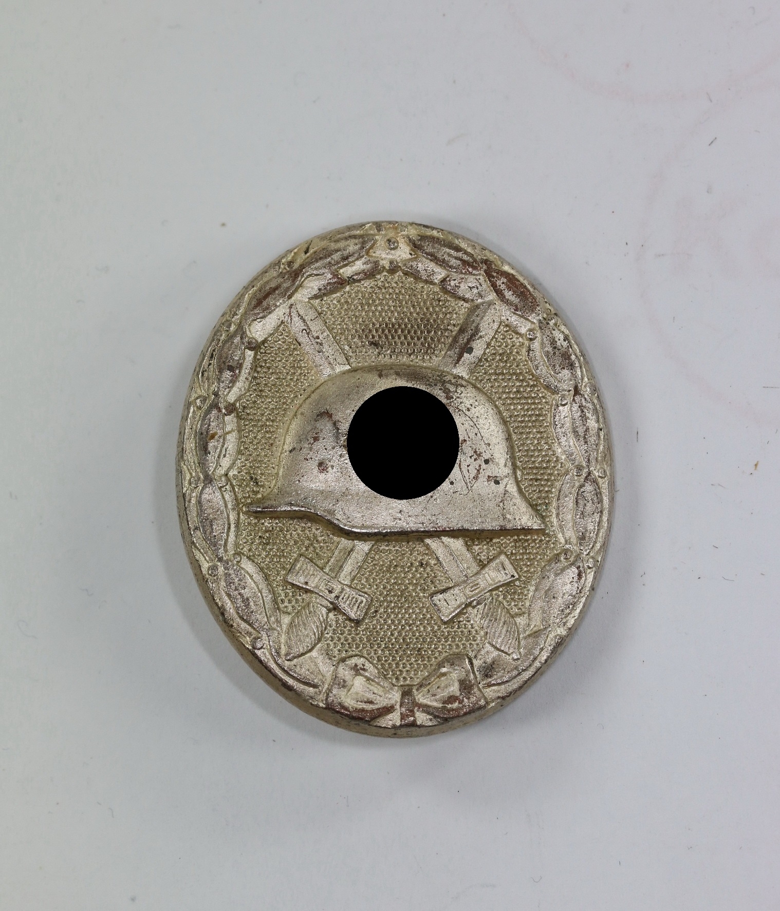 Verwundetenabzeichen in Silber, Hst. 107 – Bild 1