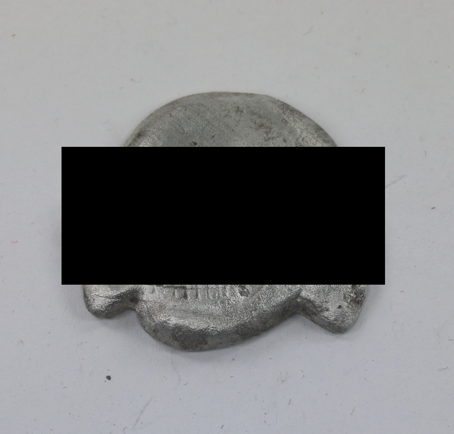 Waffen-SS, Totenkopf für die Schirmmütze, für Lettische Freiwillige – Bild 1