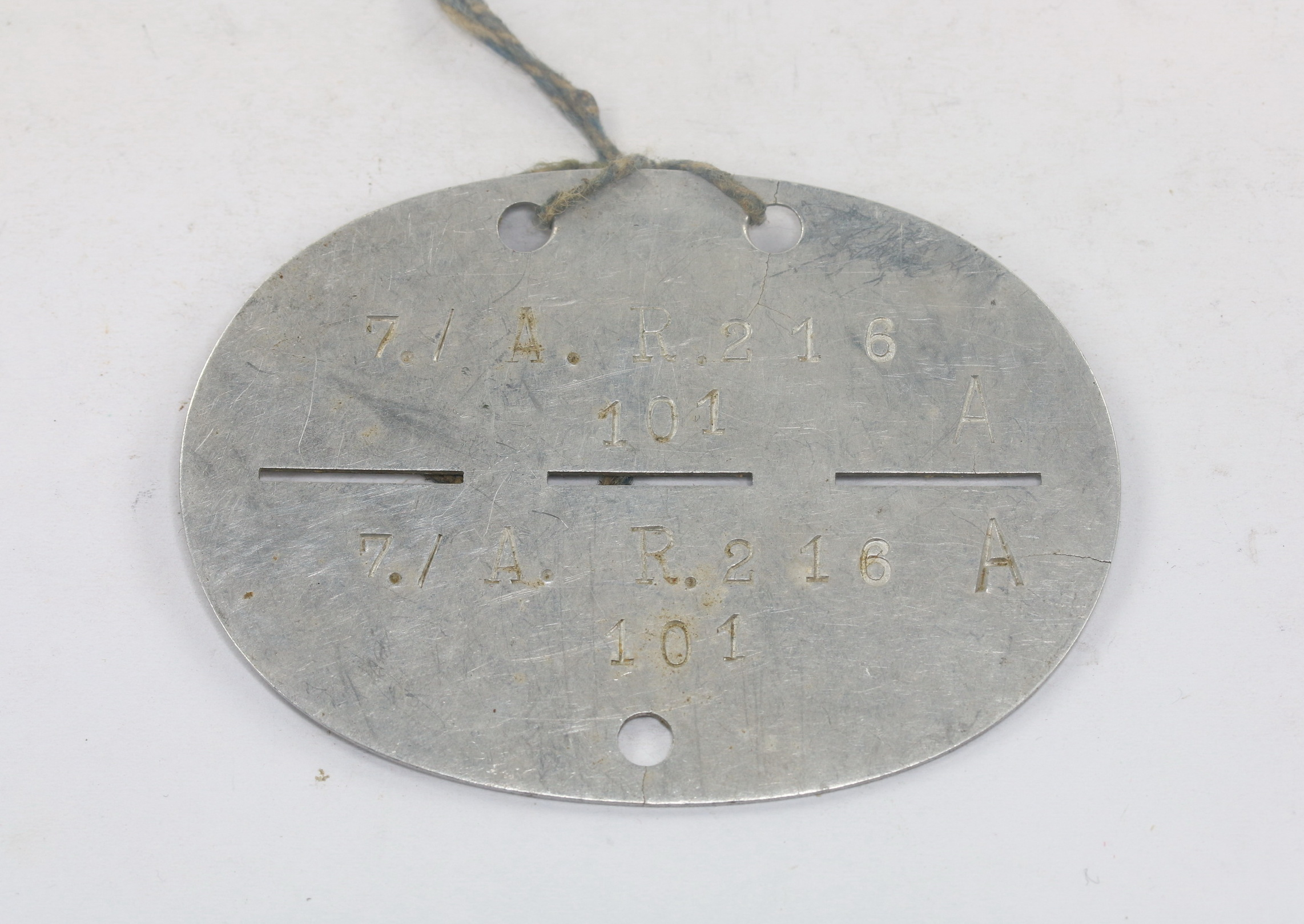 Wehrmacht Heer, 7. Batterie Erkennungsmarke Artillerie Regiment 216 (7./ A.R. 216) – Bild 1