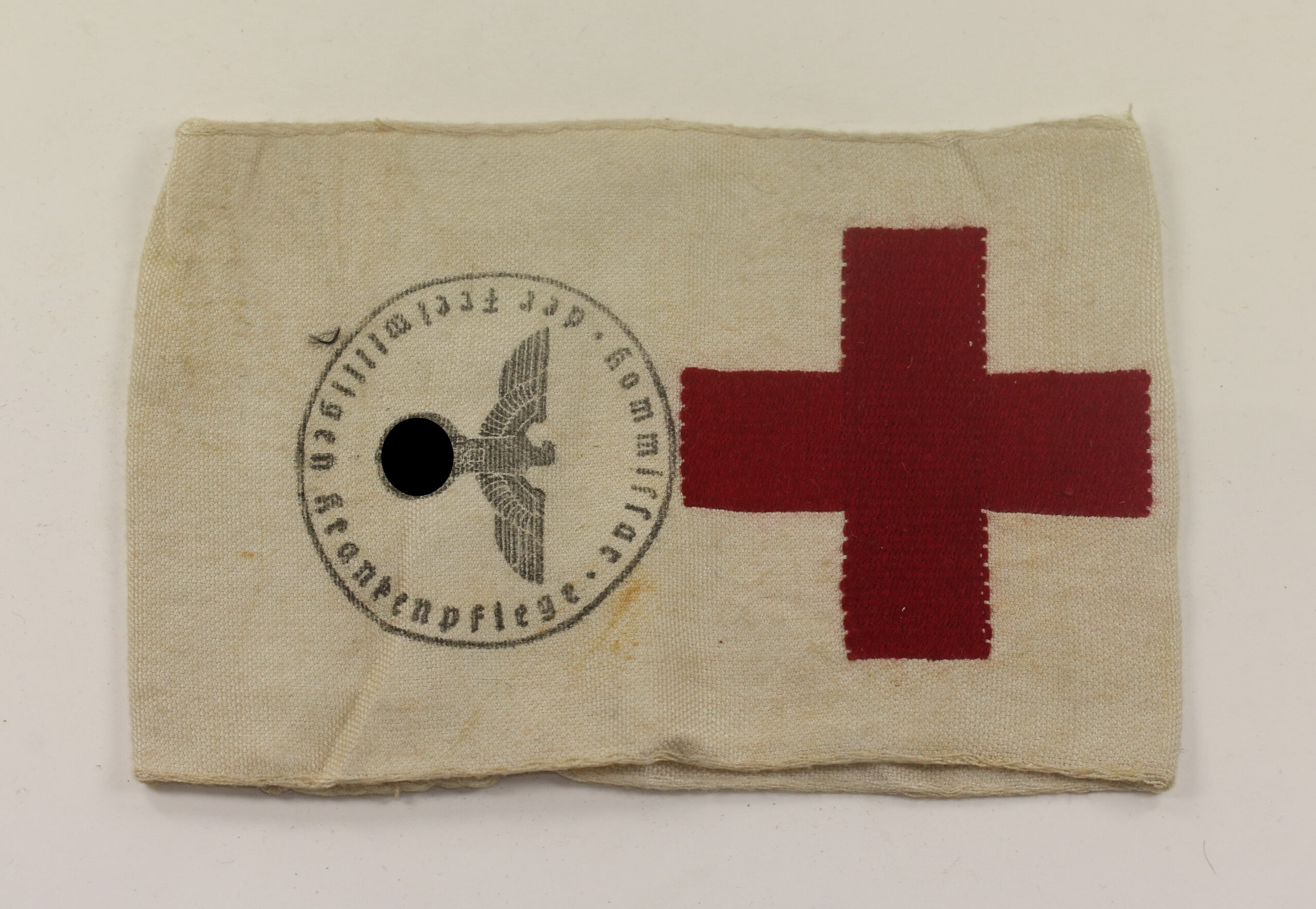 Wehrmacht Heer, Armbinde Rotes Kreuz "kommissar der freiwilligen Krankenpflege – Bild 1