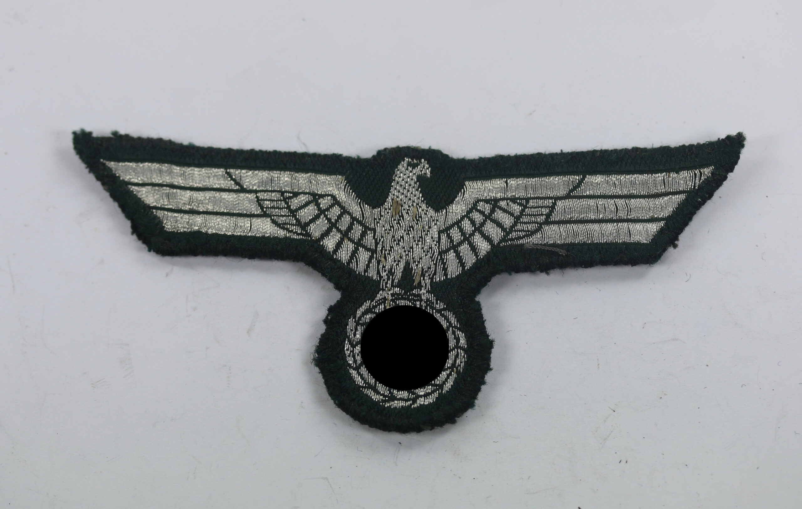 Wehrmacht Heer, Brustadler für Offiziere und Unteroffiziere (Bevo) – Bild 1