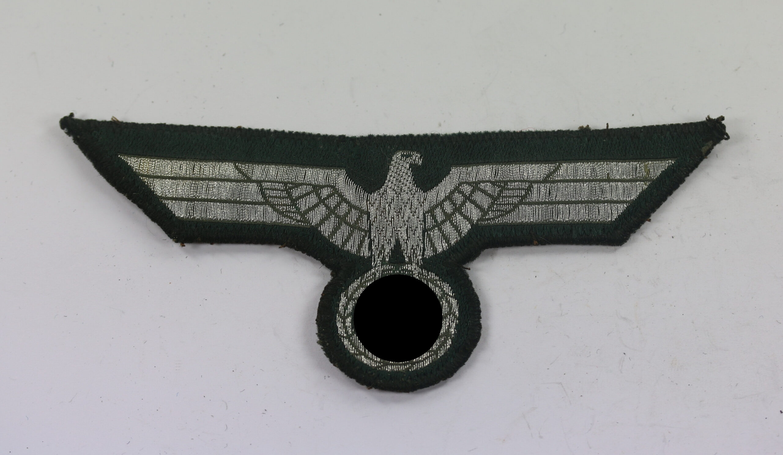  Wehrmacht Heer, Brustadler für Offiziere und Unteroffiziere (Bevo) – Bild 1